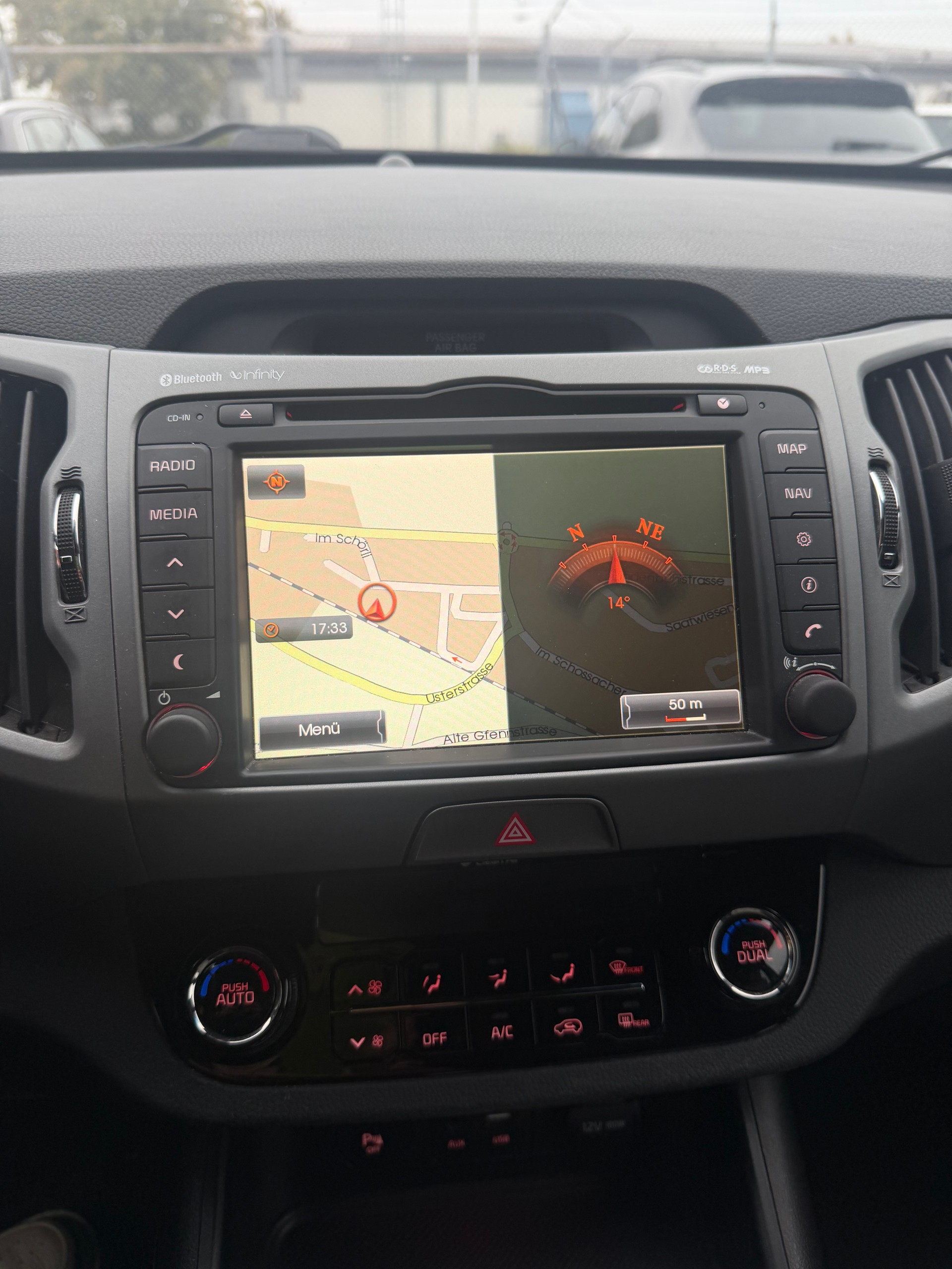 KIA Sportage 1.6 GDi Swiss Eco Edition 2WD-image-8