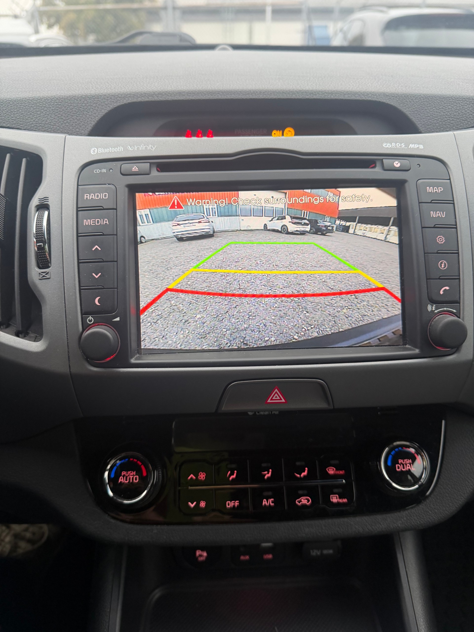 KIA Sportage 1.6 GDi Swiss Eco Edition 2WD-image-9