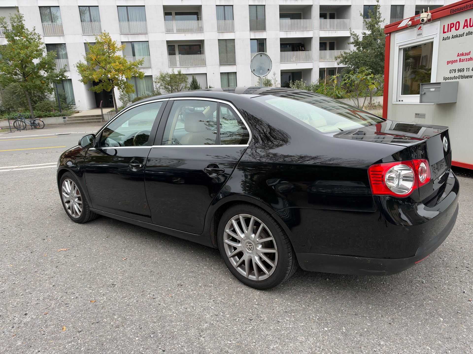 VW Jetta 2.0 FSI Sportline-image-2