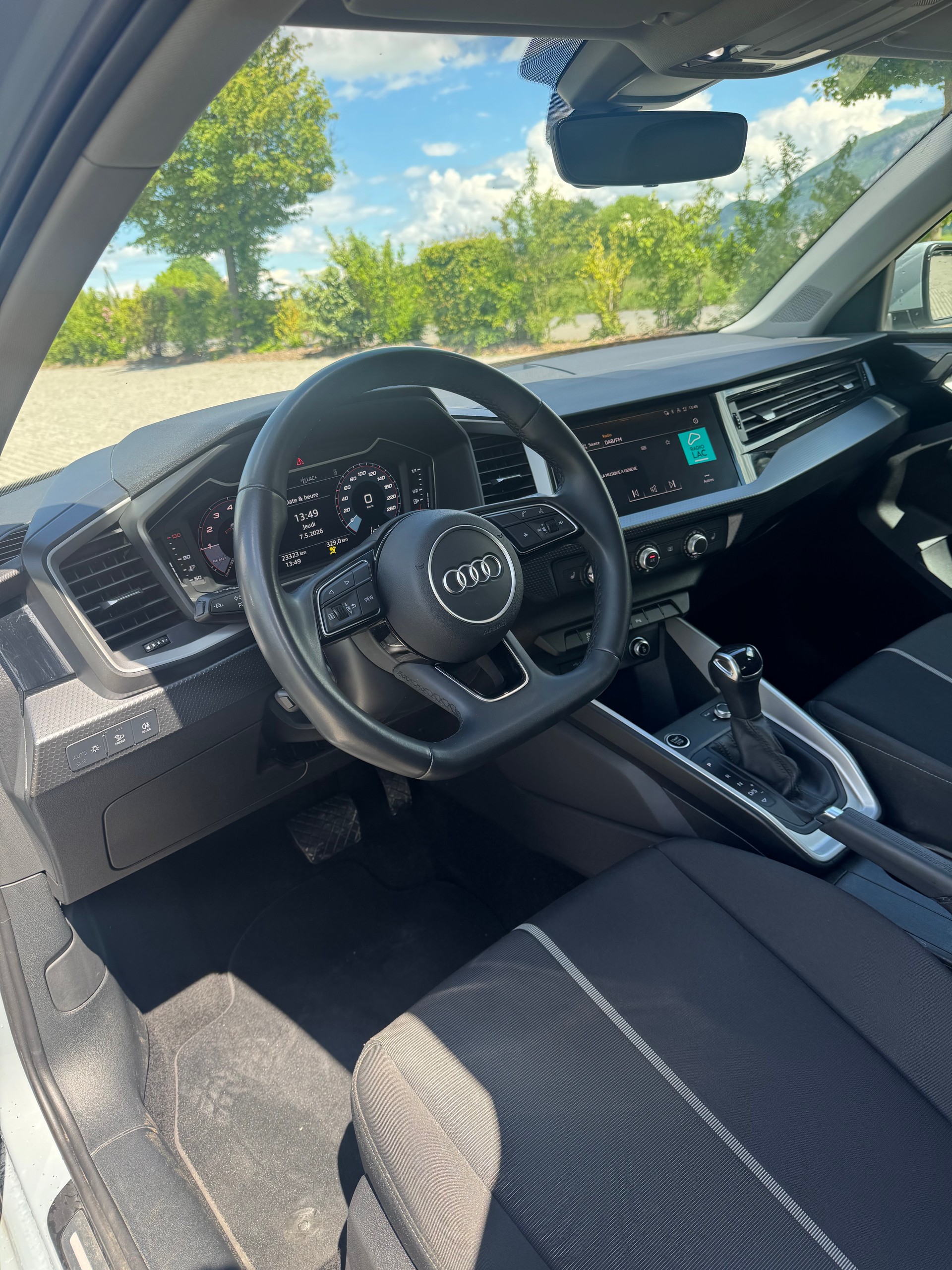 AUDI 1.0 30 TFSI Allstreet S-Tronic-image-4
