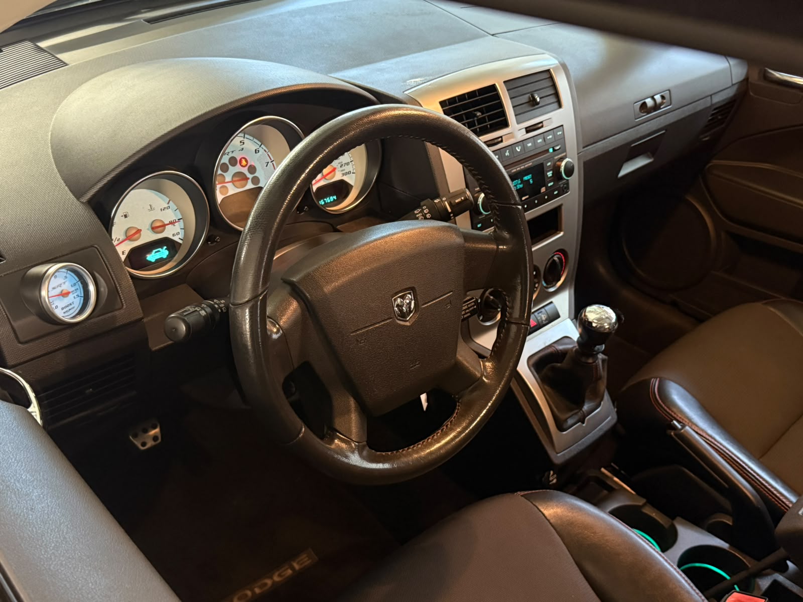 DODGE Caliber 2.4 SRT4-image-15