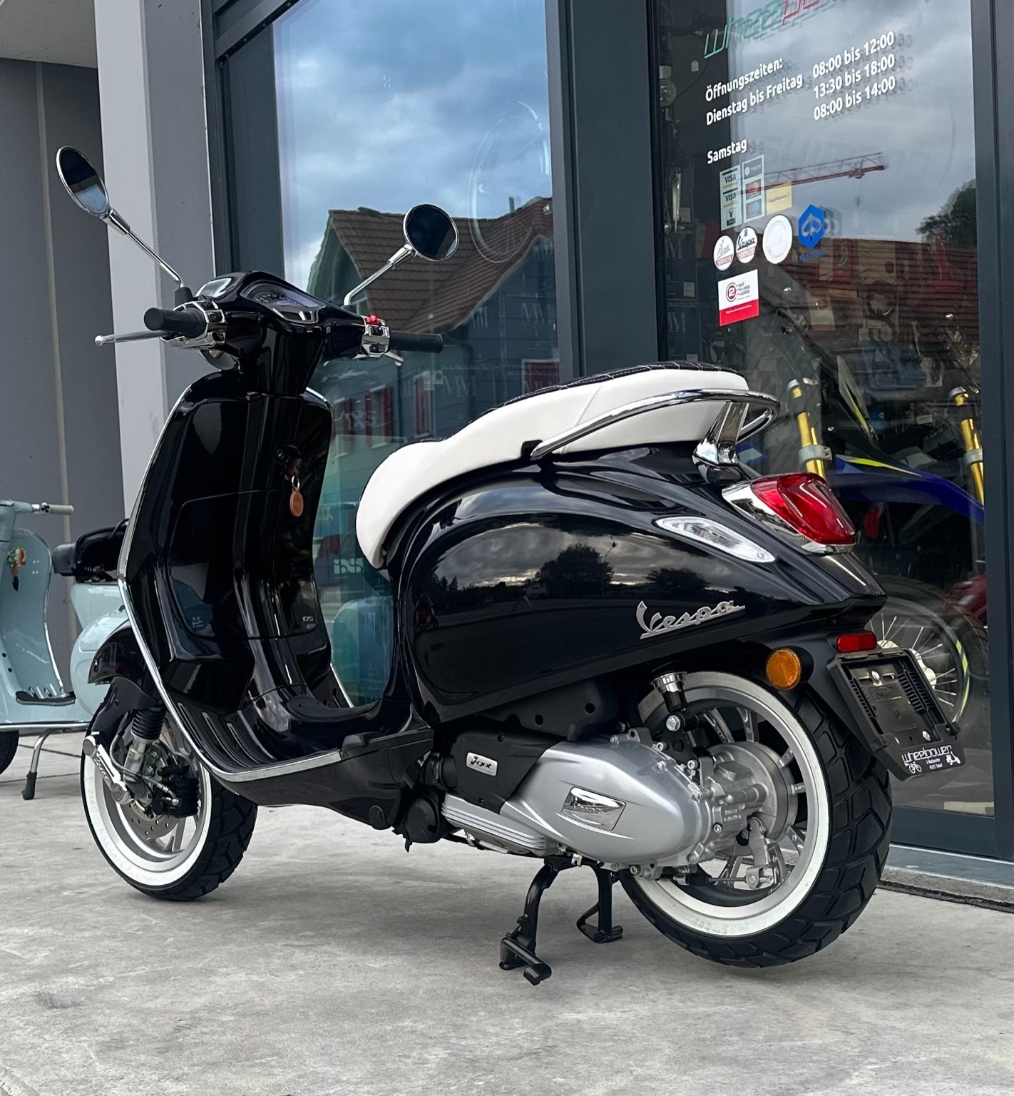 PIAGGIO Vespa 125 Primavera ABS-image-6