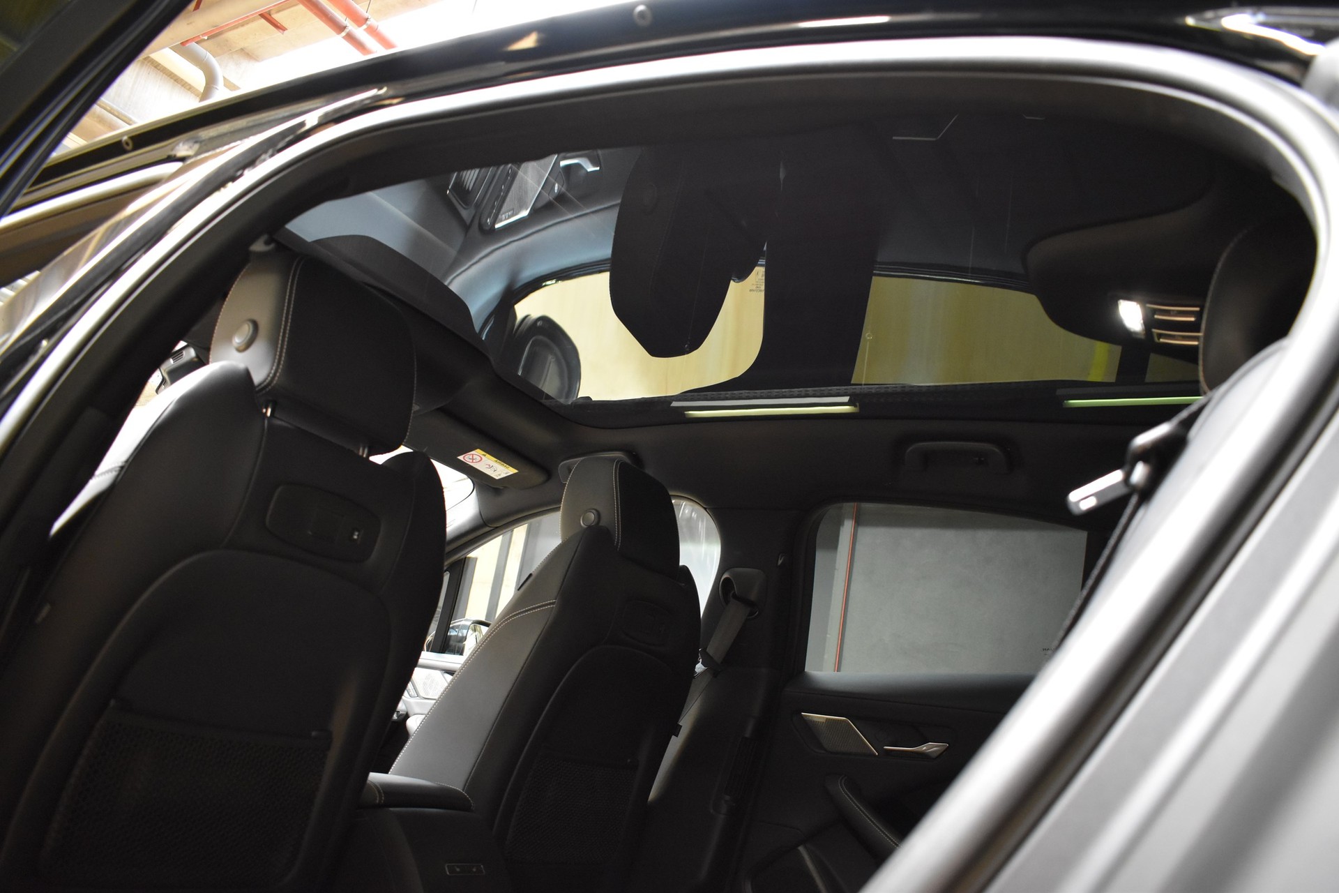 JAGUAR I-Pace EV400 SE AWD-image-15