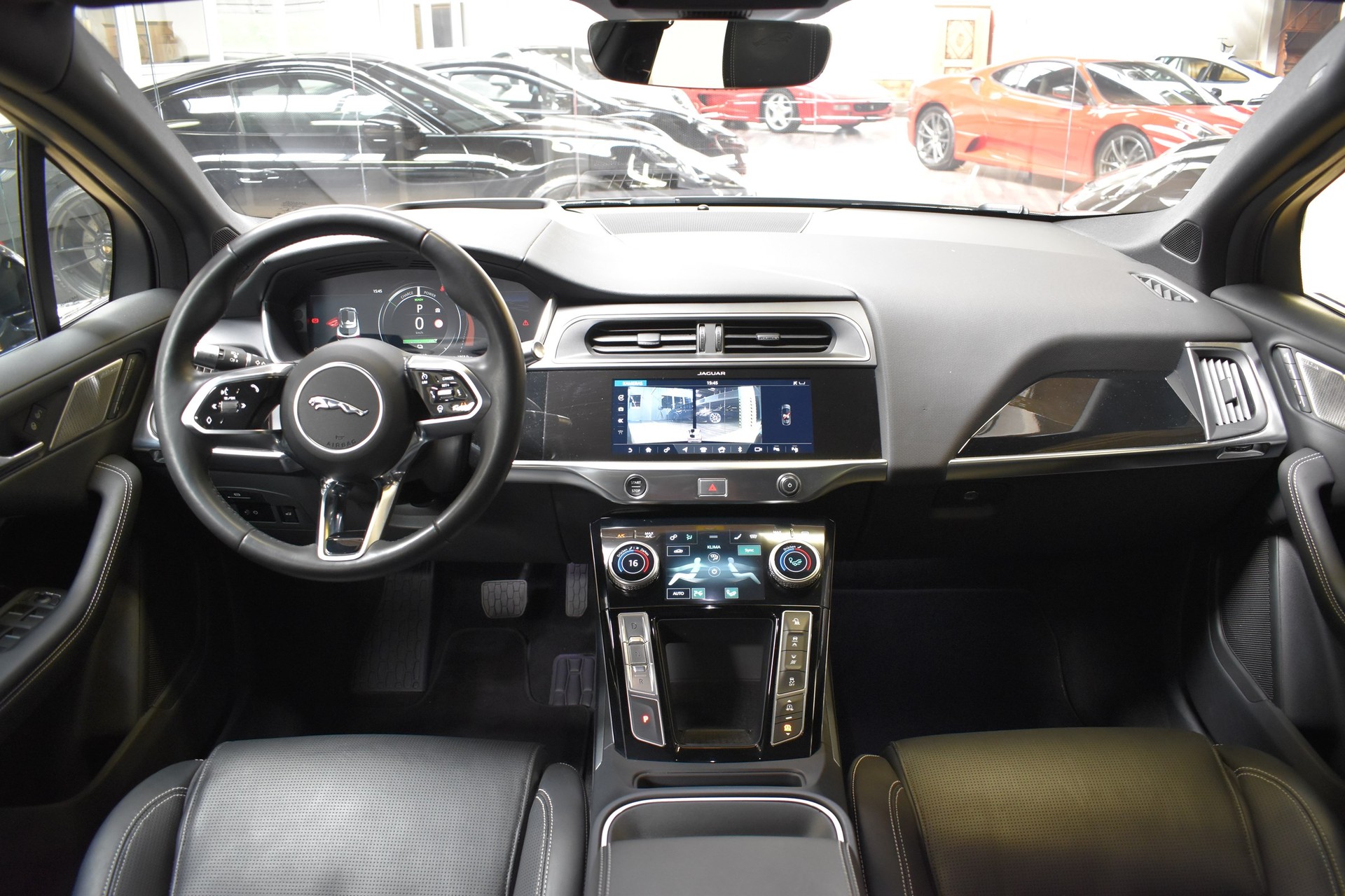 JAGUAR I-Pace EV400 SE AWD-image-13