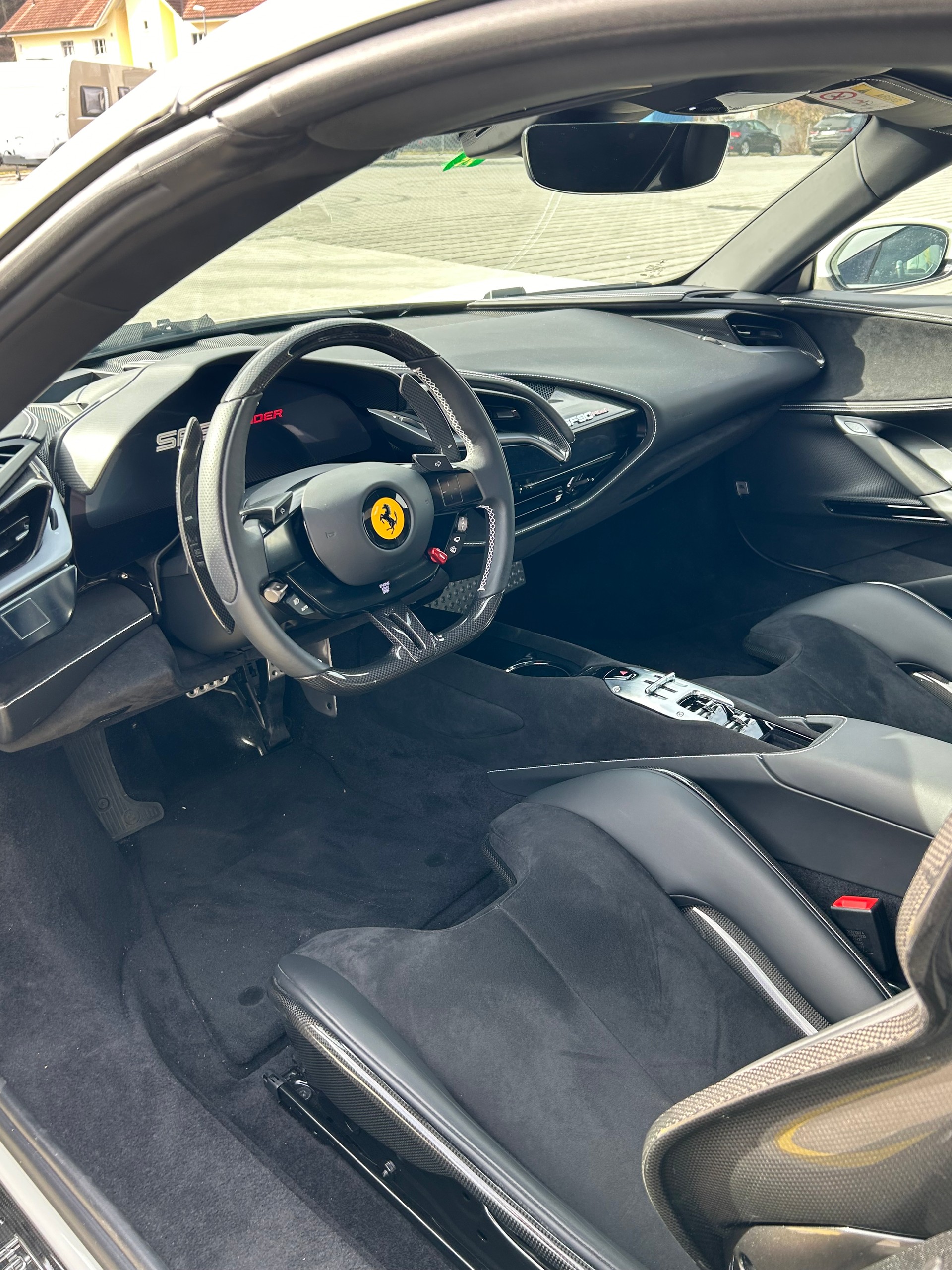 FERRARI SF90 Spider-image-4