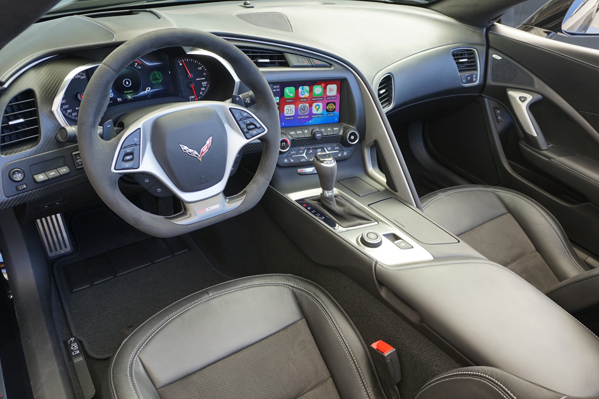 CHEVROLET Corvette Z06 3LZ Cabriolet 660PS "aus erster Hand"-image-24