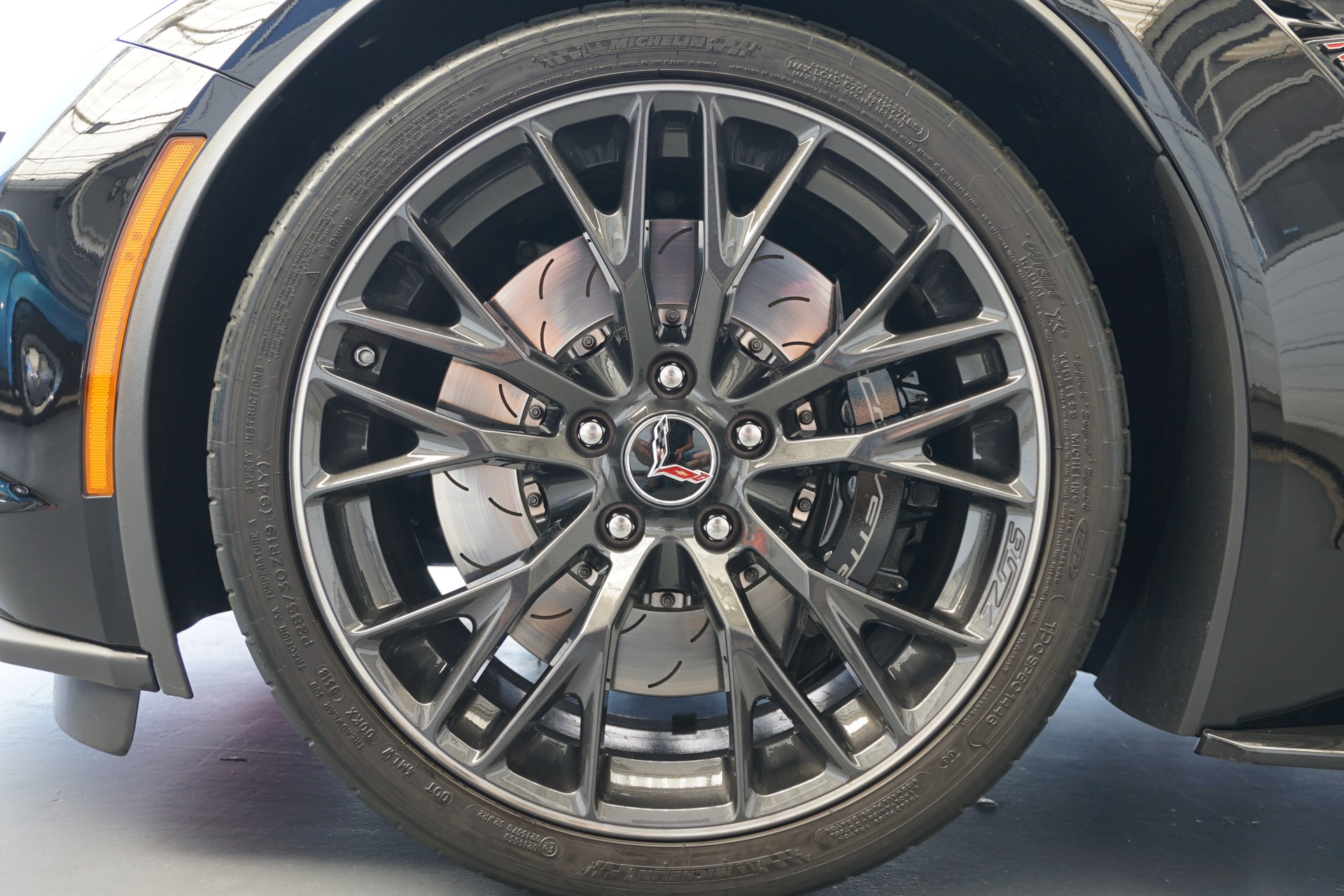 CHEVROLET Corvette Z06 3LZ Cabriolet 660PS "aus erster Hand"-image-16