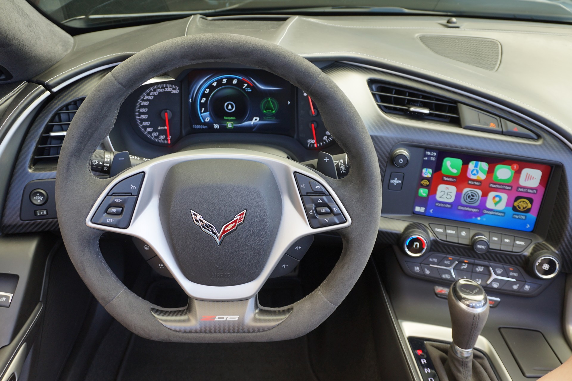 CHEVROLET Corvette Z06 3LZ Cabriolet 660PS "aus erster Hand"-image-26