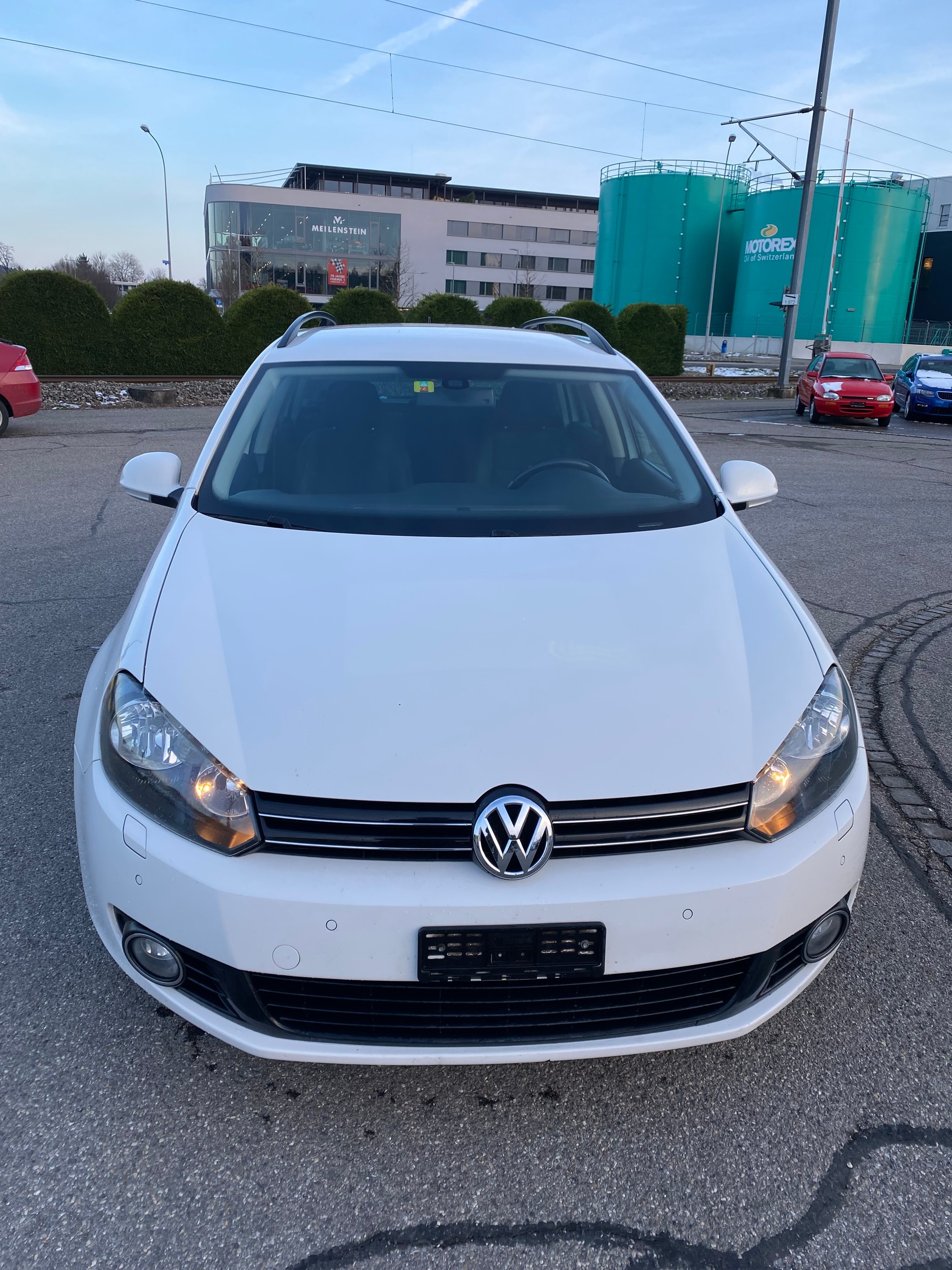 VW Golf Variant 1.6 TDI Comfortline 4Motion-image-0