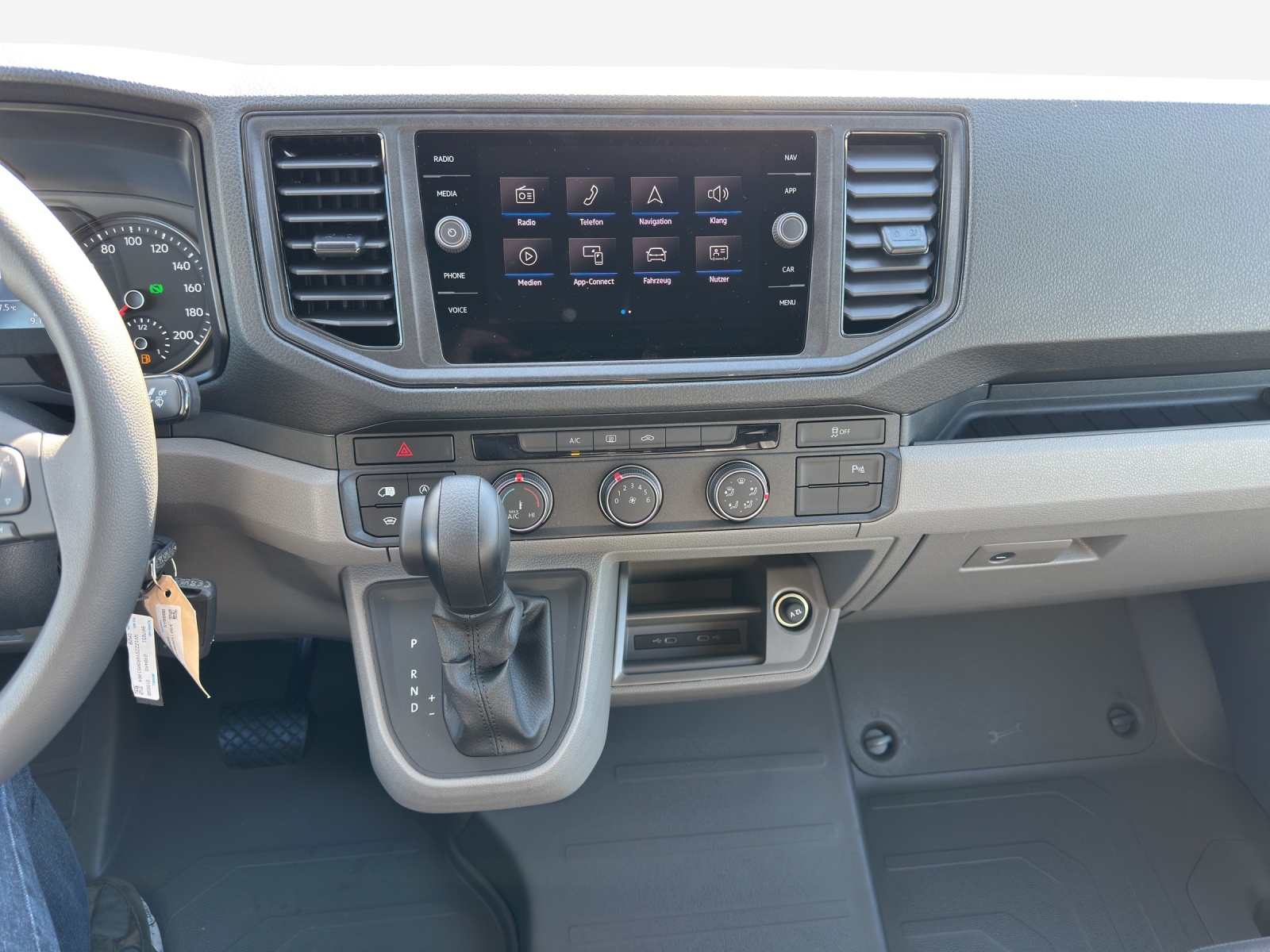 VW Crafter 35 2.0 BiTDI Entry L3 A-image-10