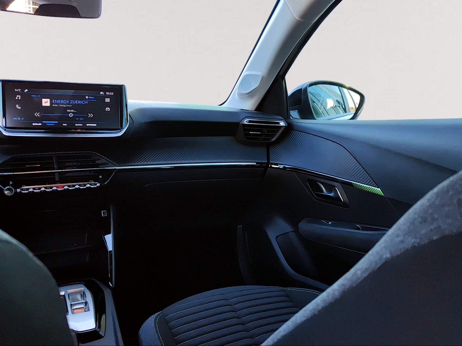 PEUGEOT 208 1.2 MHEV 100 Active-image-6