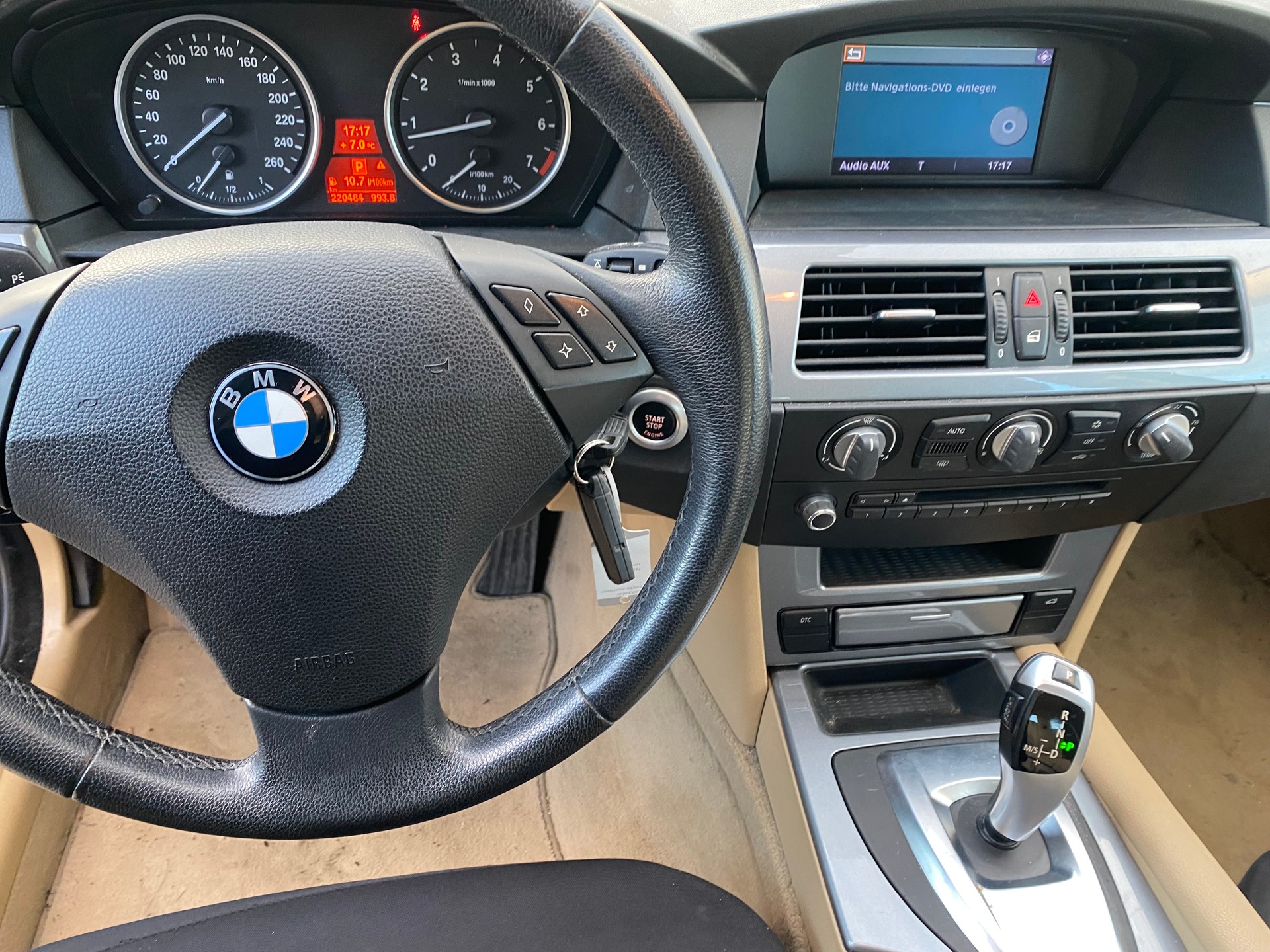 BMW 523i Touring Steptronic-image-5