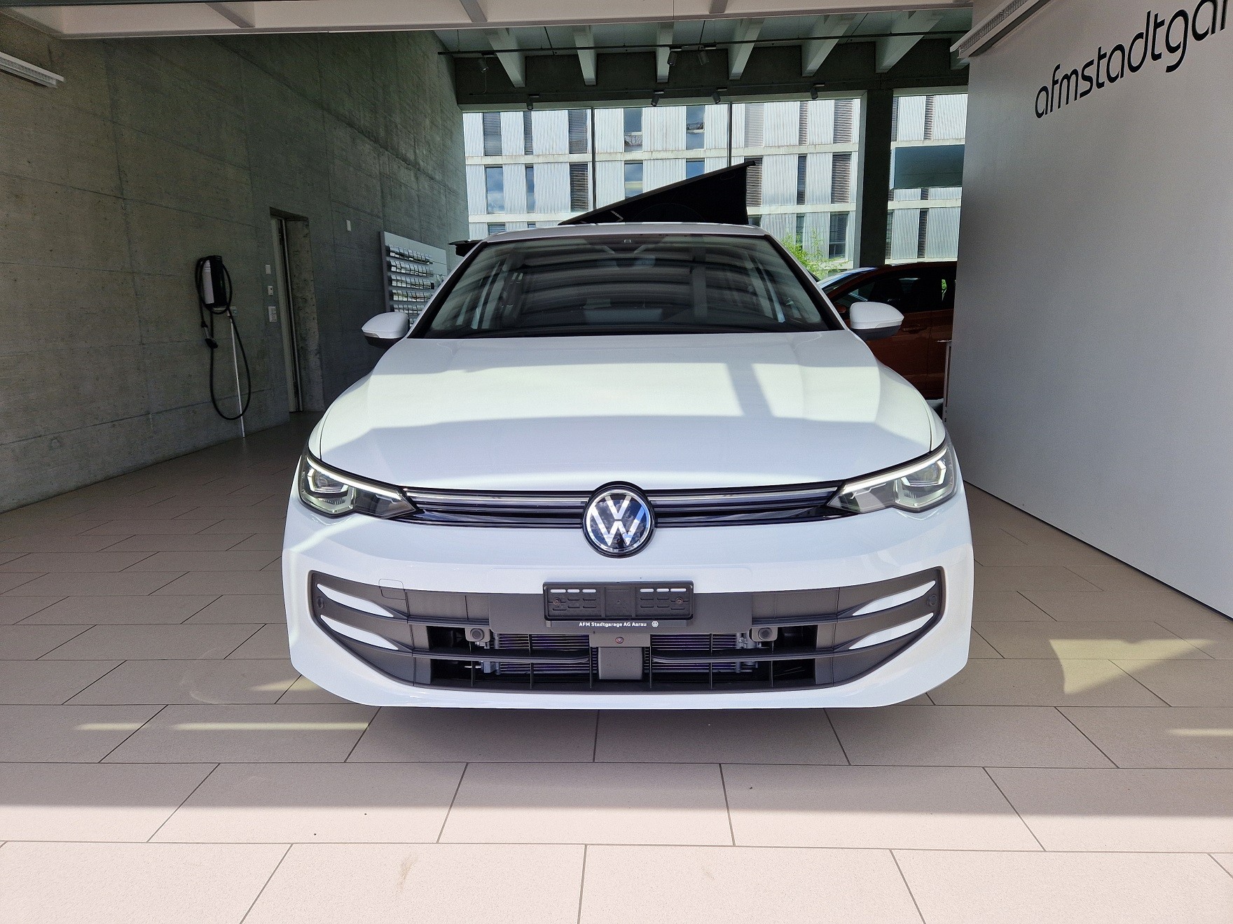 VW Golf 1.5 e TSI mHEV United DSG-image-1