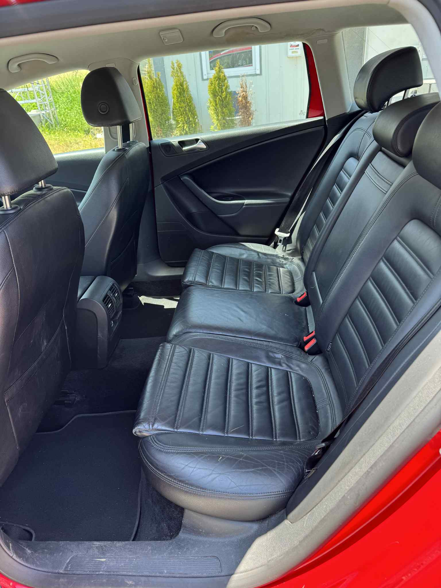 VW Passat Variant 1.8 TSI Value DSG-image-5