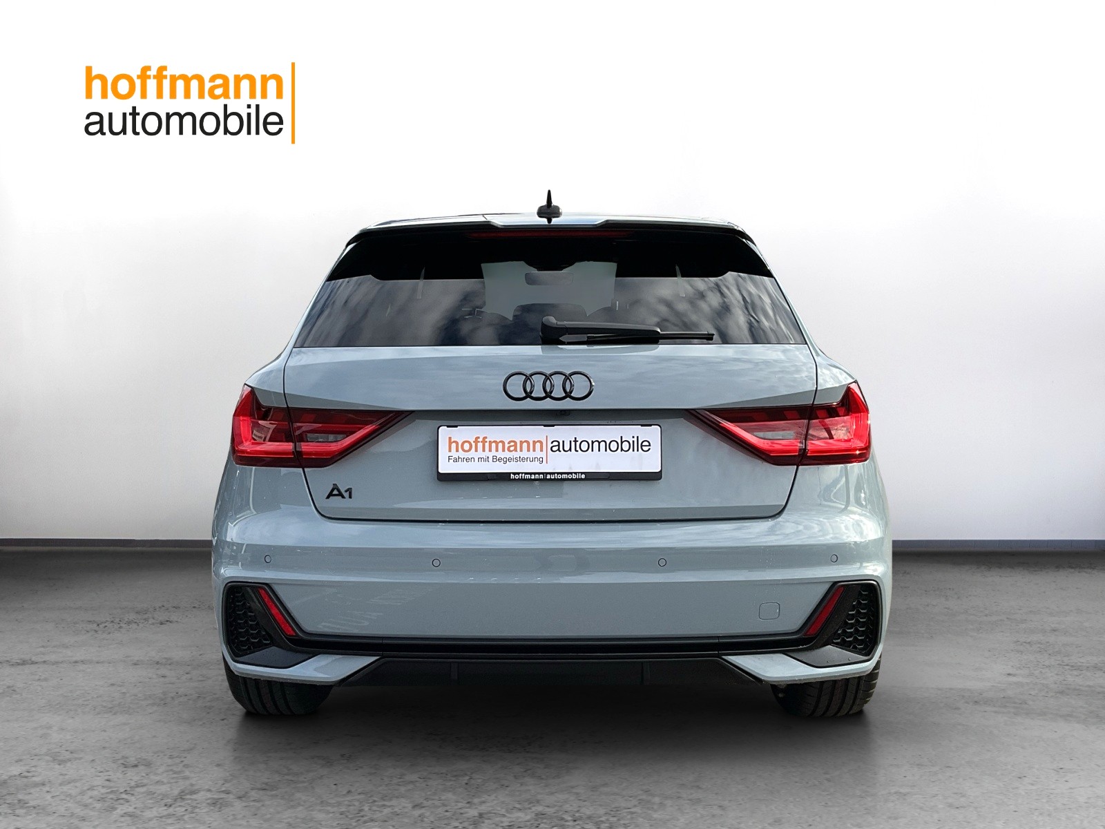 AUDI A1 Sportback 35 TFSI S Line S-tronic-image-4
