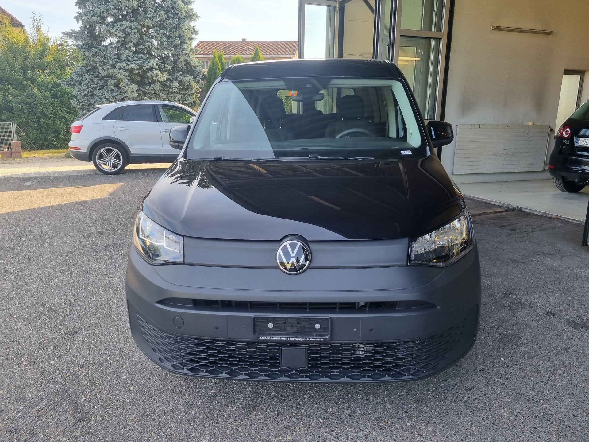 VW Caddy Maxi 2.0 TDI-image-0