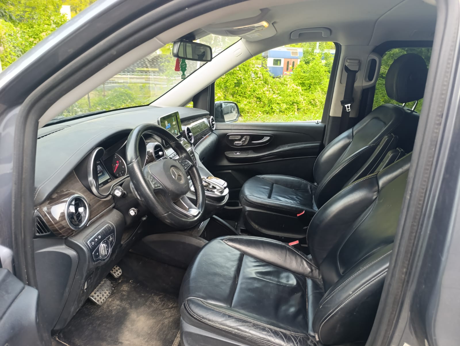 MERCEDES-BENZ V 250 d Avantgarde lang 4Matic 7G-Tronic-image-8