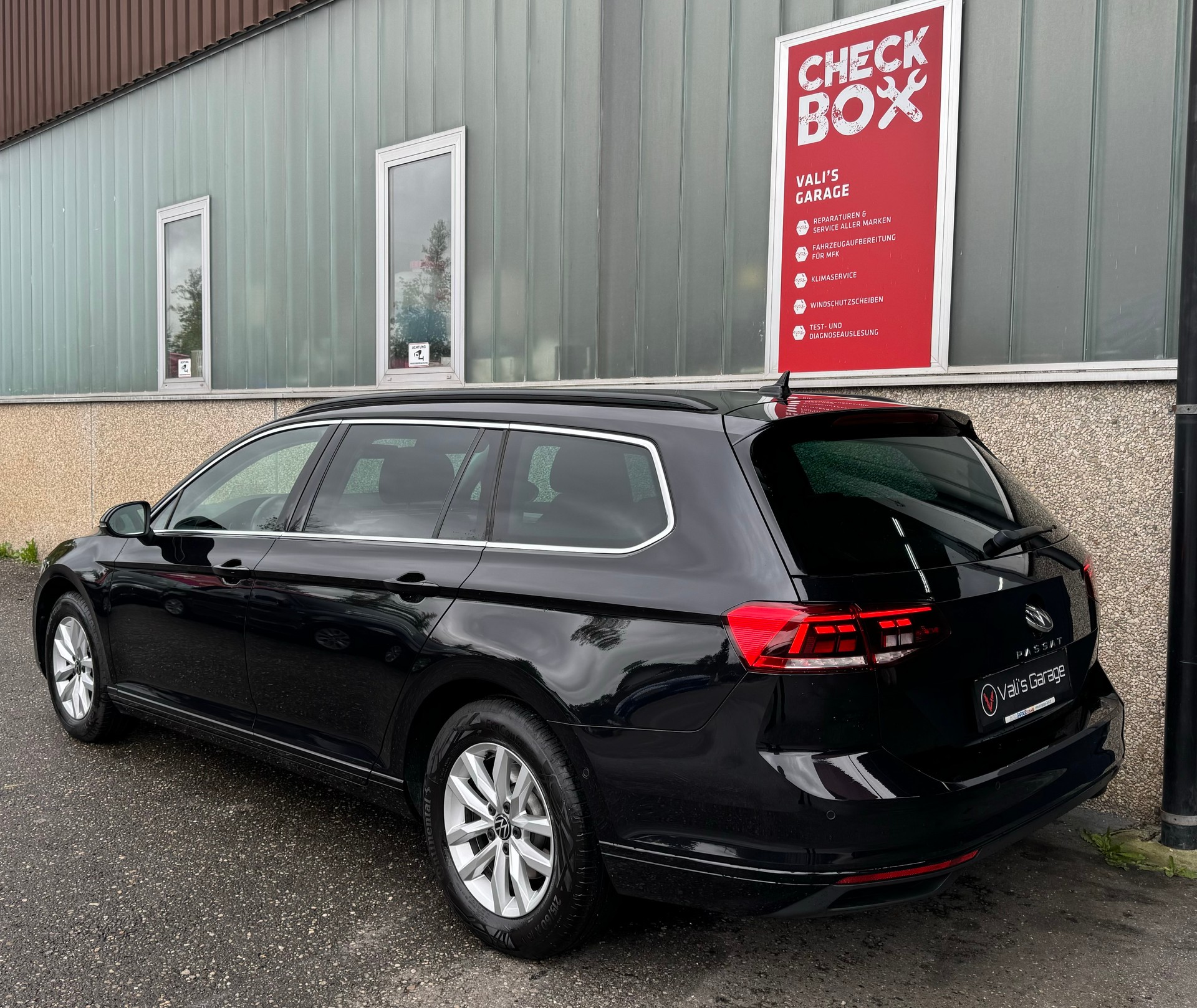 VW Passat 2.0 TDI BMT Elegance DSG-image-2