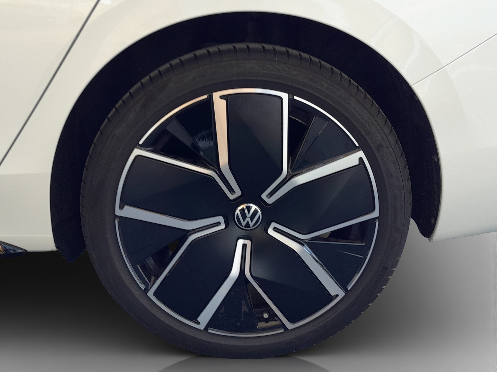 VW Passat Variant 2.0 TDI evo R-Line 4 Motion DSG-image-13