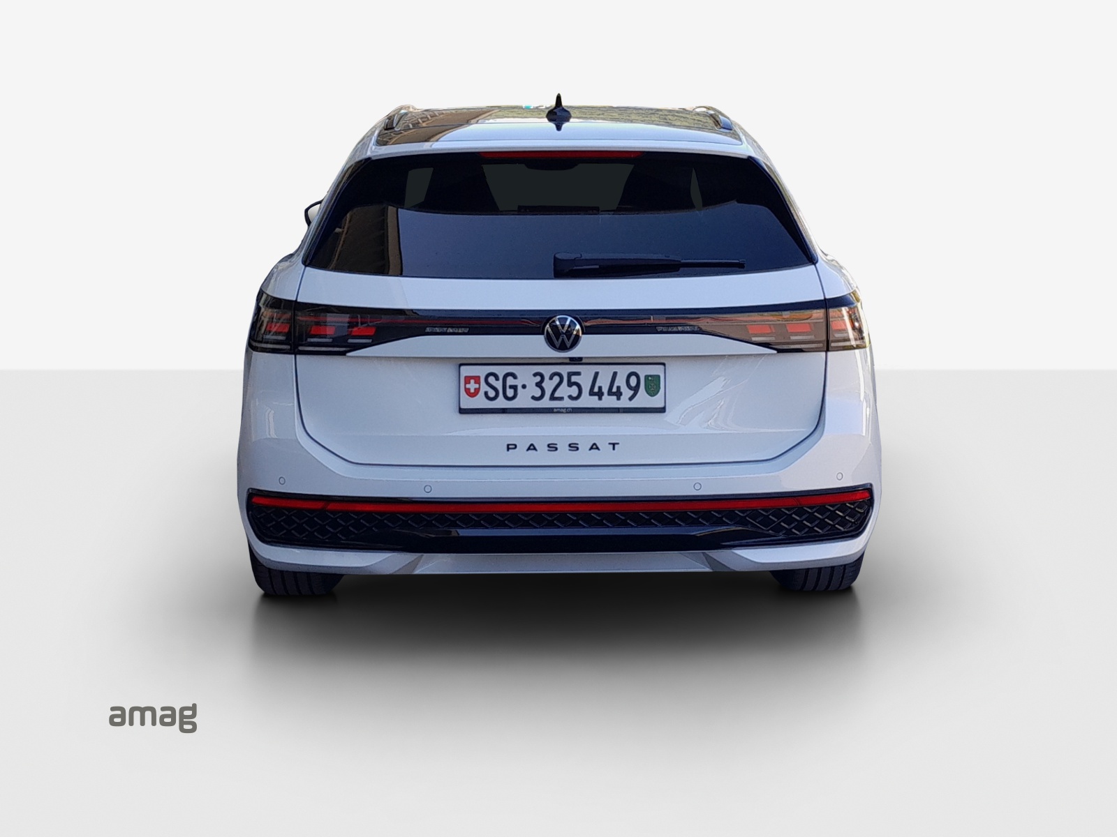VW Passat Variant 2.0 TDI evo R-Line 4 Motion DSG-image-3