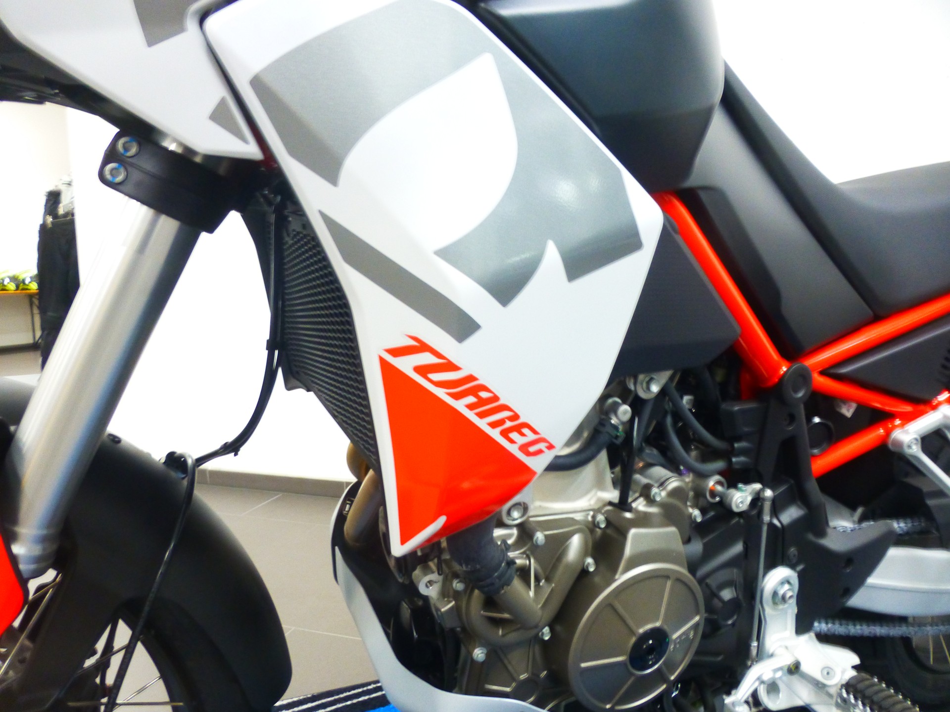 APRILIA Tuareg 660-image-9