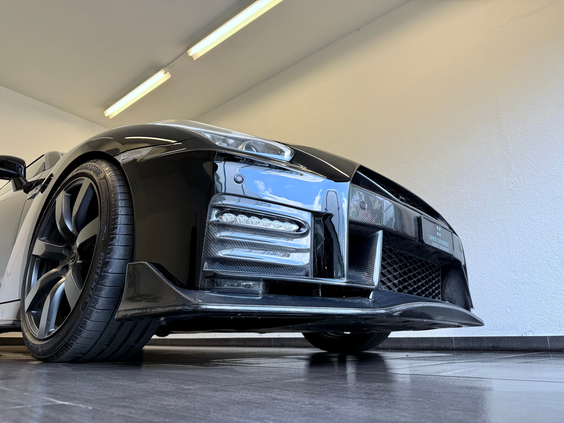 NISSAN GT-R 3.8 V6 Biturbo ALL Black Edition-image-8