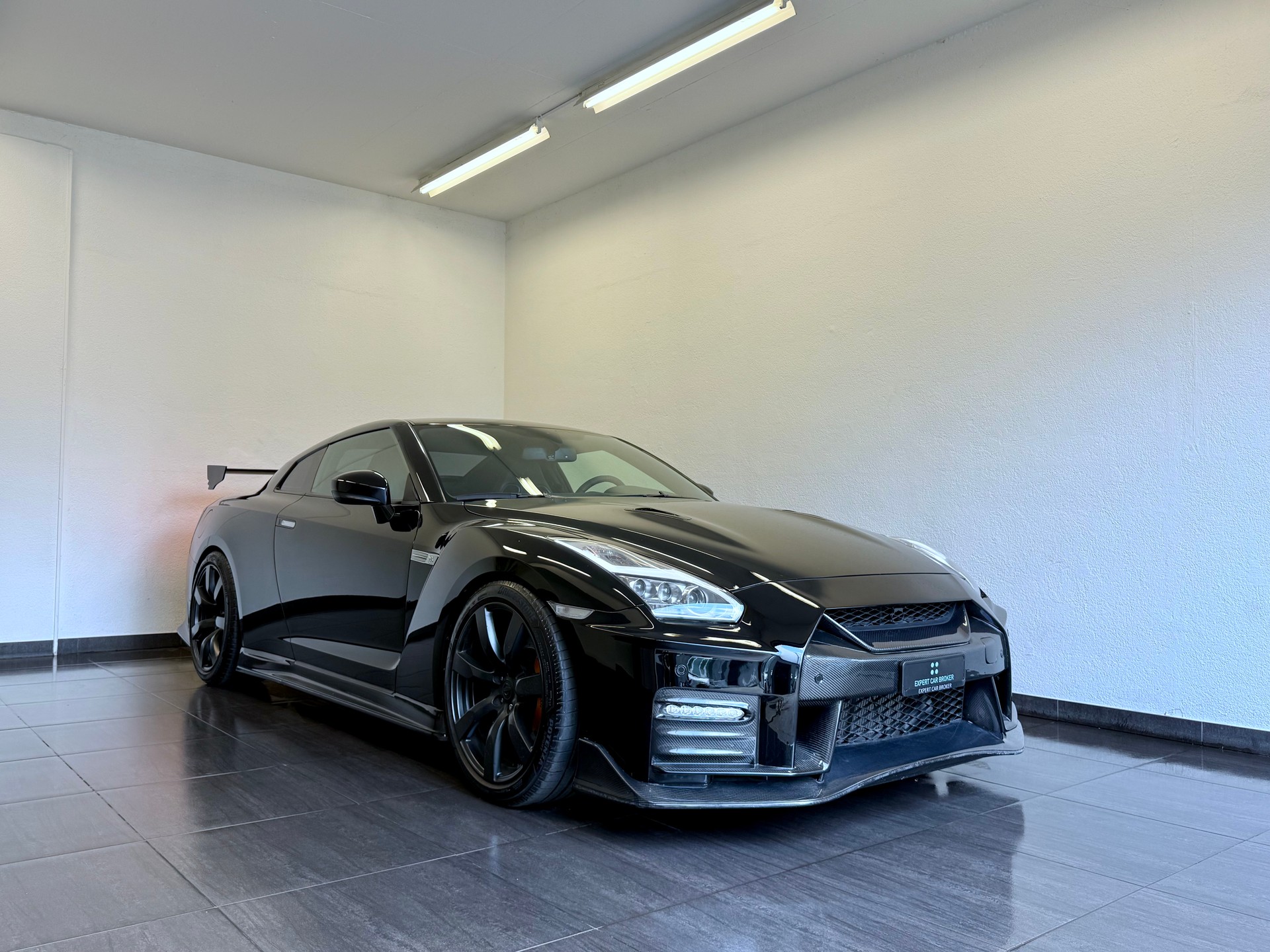 NISSAN GT-R 3.8 V6 Biturbo ALL Black Edition-image-1