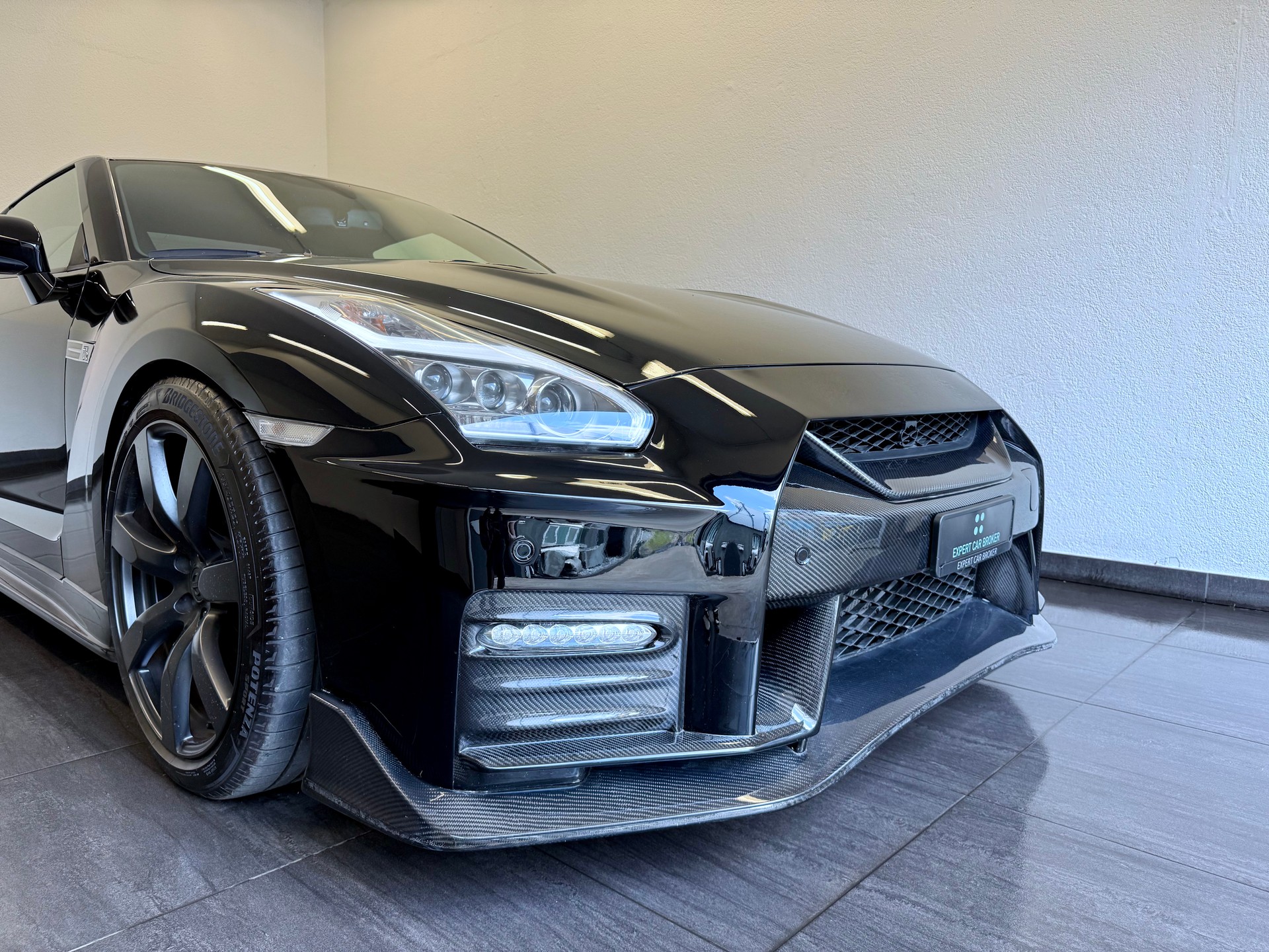 NISSAN GT-R 3.8 V6 Biturbo ALL Black Edition-image-28