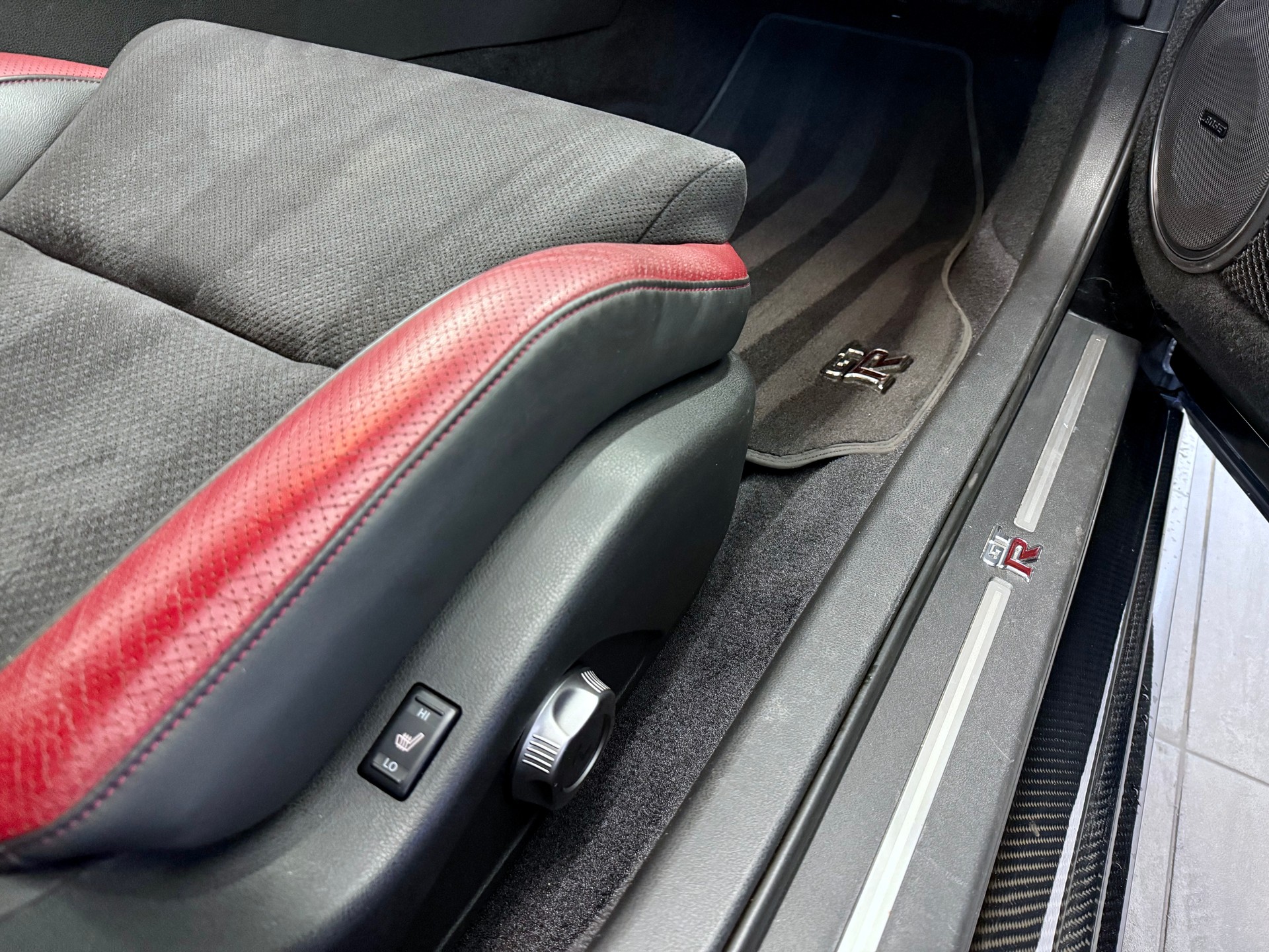 NISSAN GT-R 3.8 V6 Biturbo ALL Black Edition-image-21