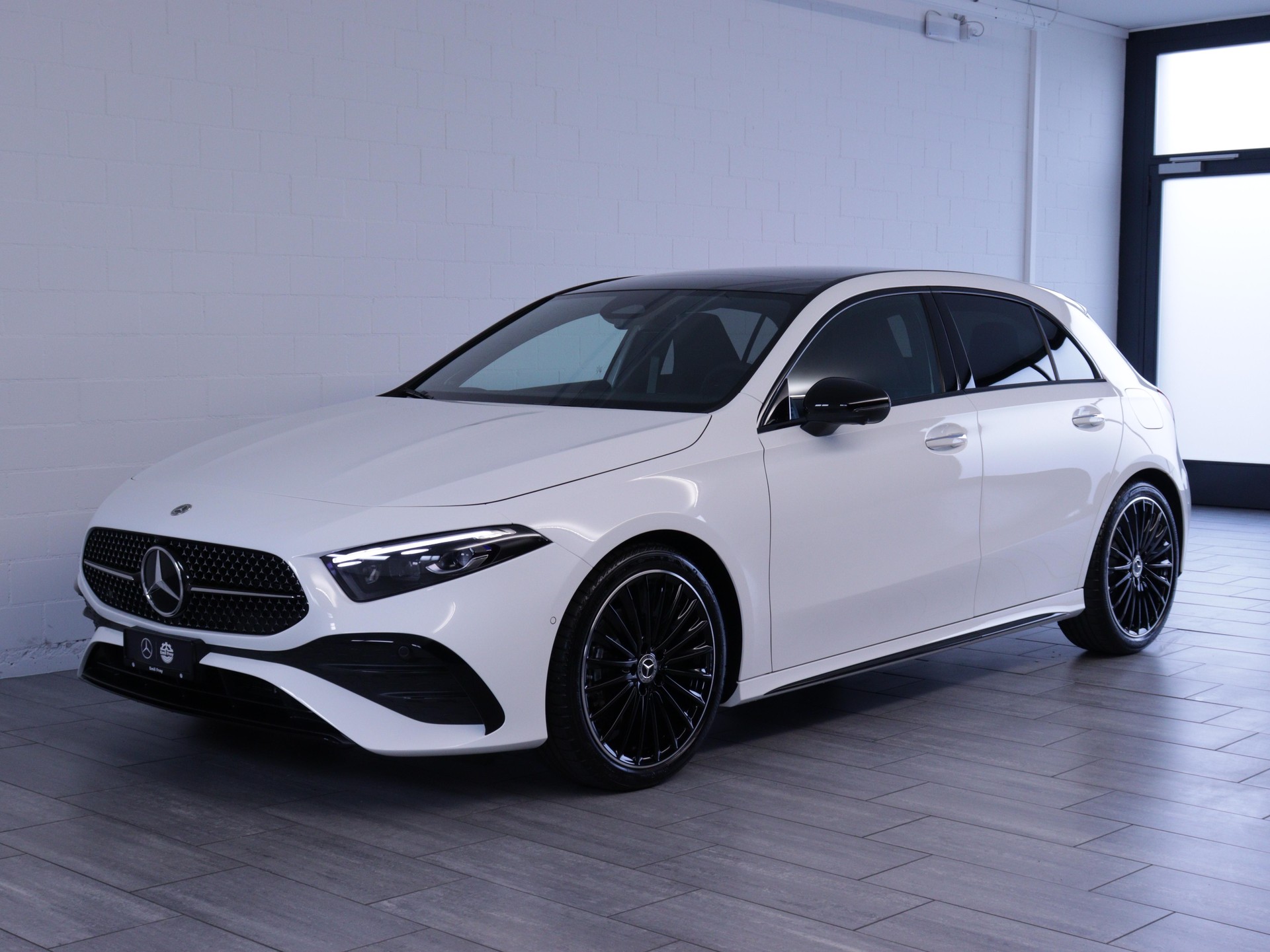 MERCEDES-BENZ A 200 Night Star AMG Line-image-0