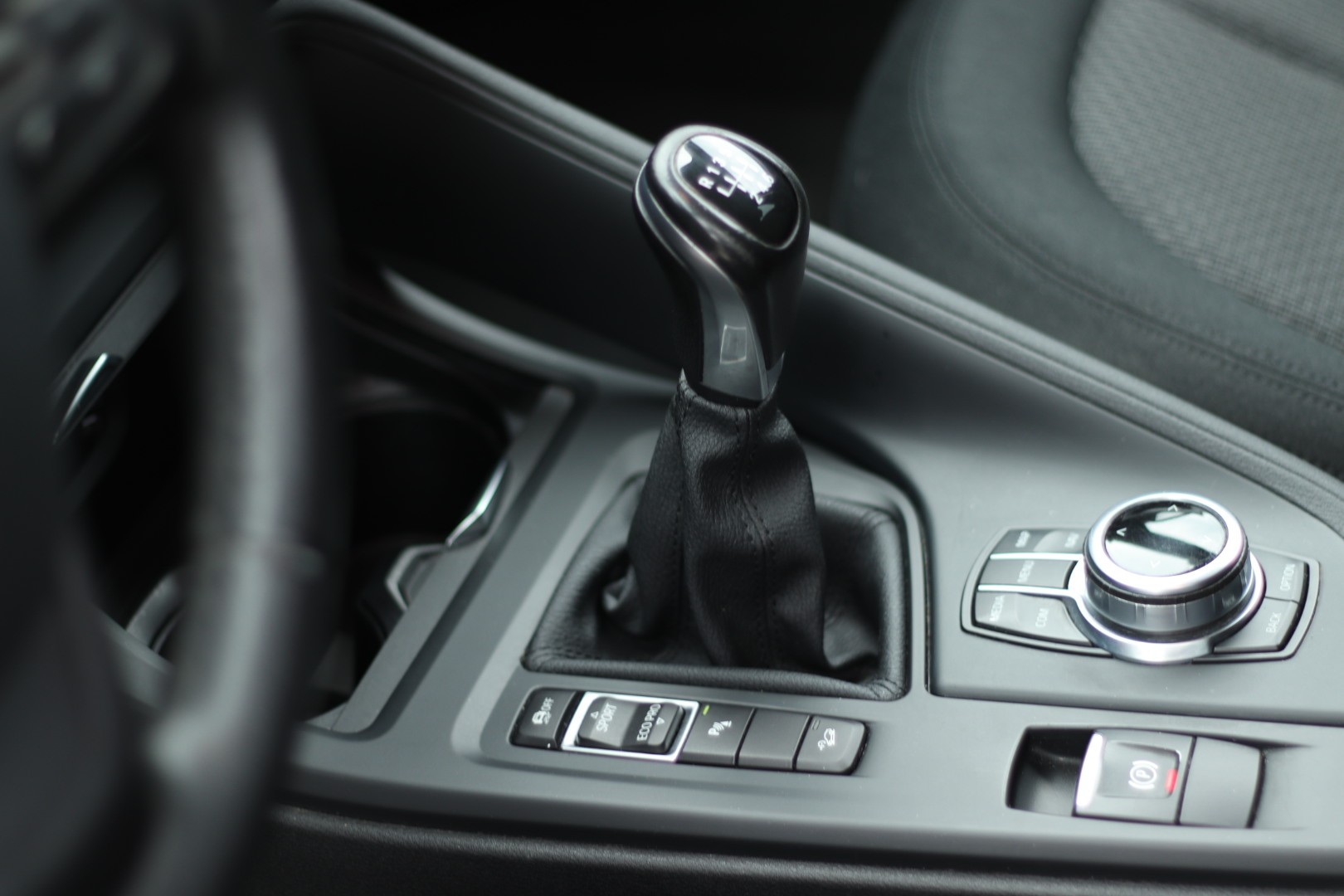 BMW X1 xDrive 18d M Sport-image-12