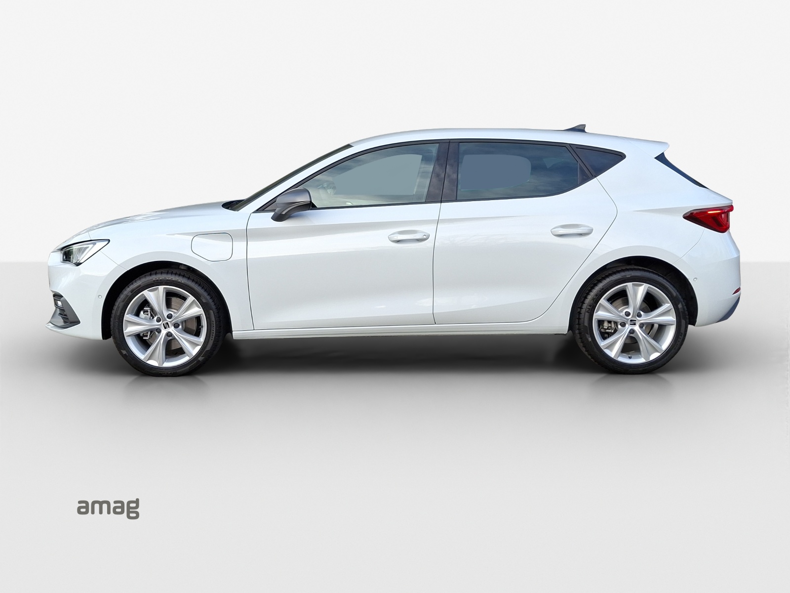 SEAT Leon 1.5 eHybrid pHEV DSG FR-image-1