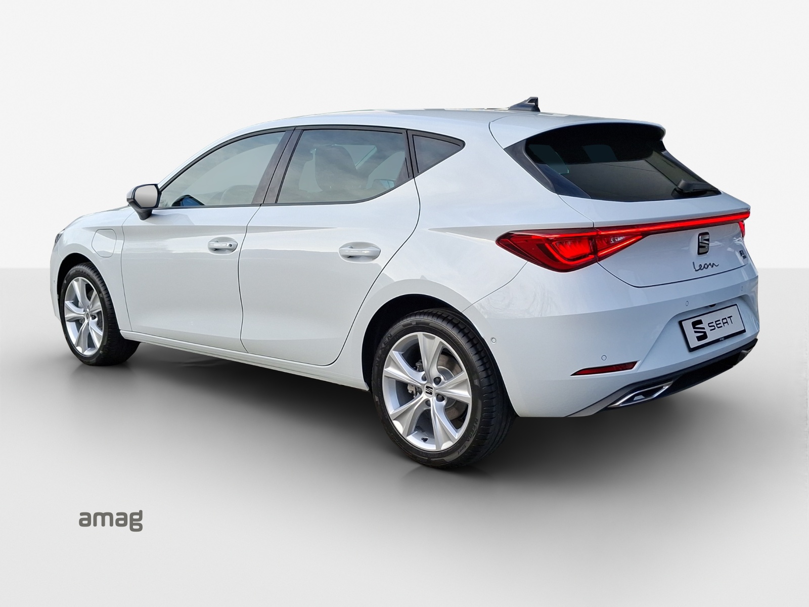 SEAT Leon 1.5 eHybrid pHEV DSG FR-image-2