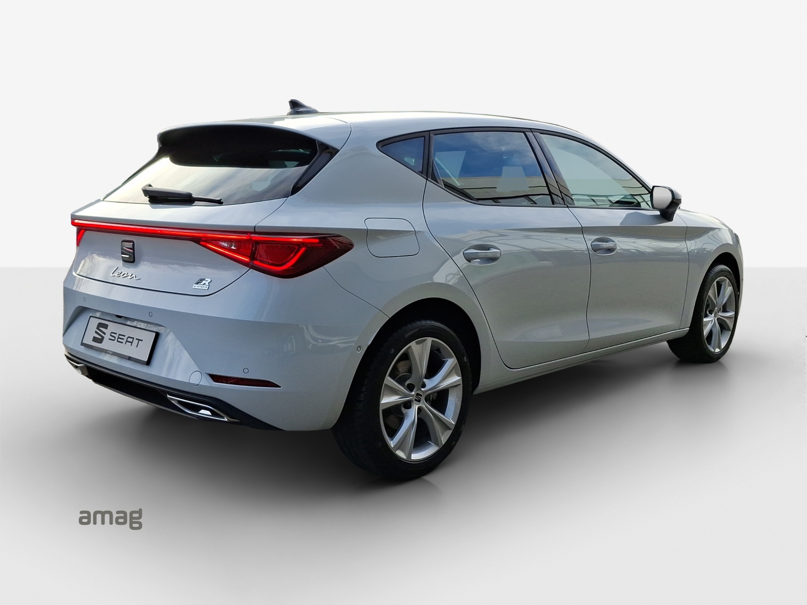 SEAT Leon 1.5 eHybrid pHEV DSG FR-image-4