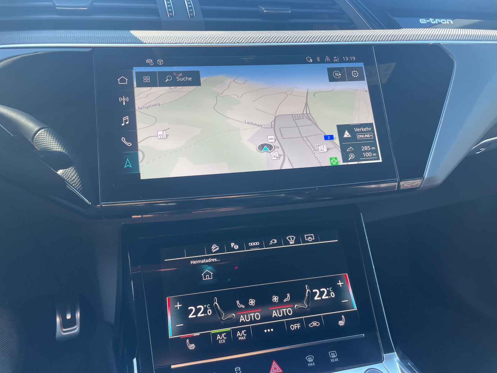 AUDI Q8 Sportback 55 e-tron Black Edition quattro-image-11