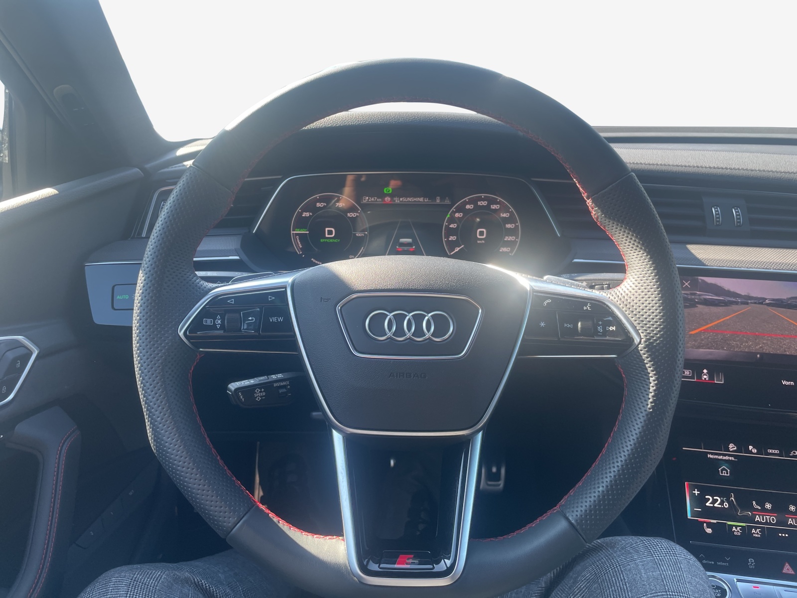 AUDI Q8 Sportback 55 e-tron Black Edition quattro-image-10
