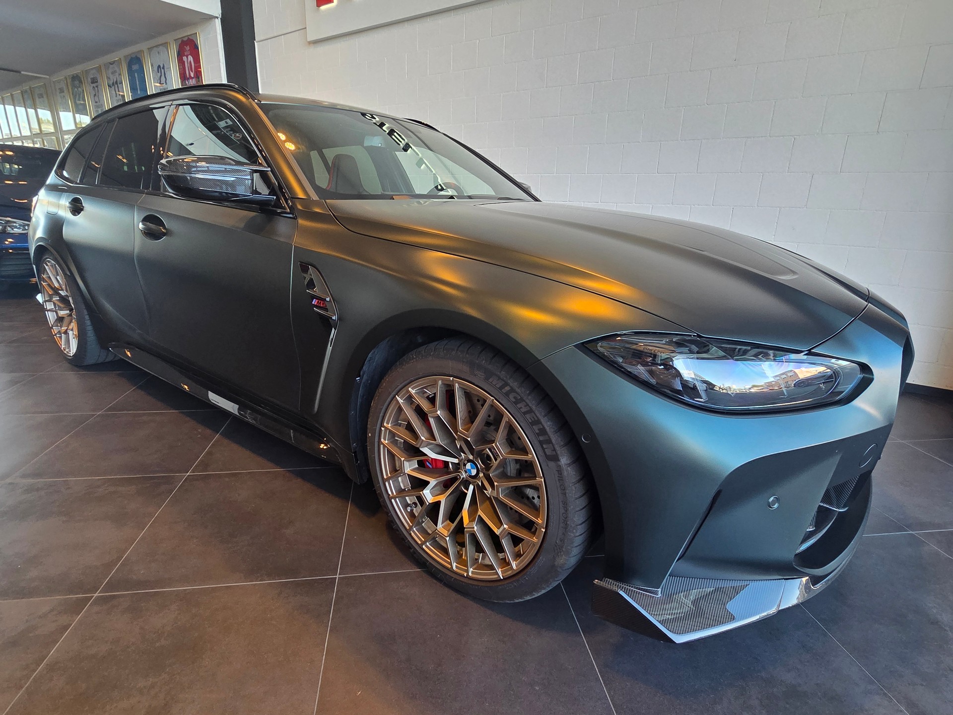 BMW M3 CS Touring xDrive-image-7