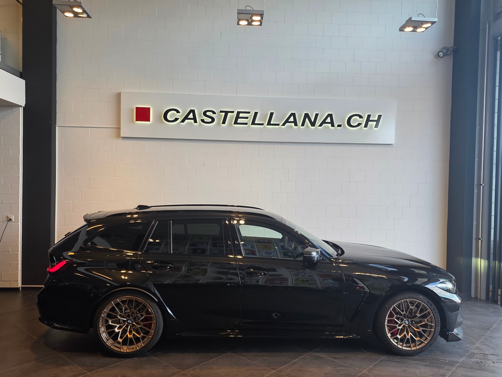 BMW M3 CS Touring xDrive-image-6