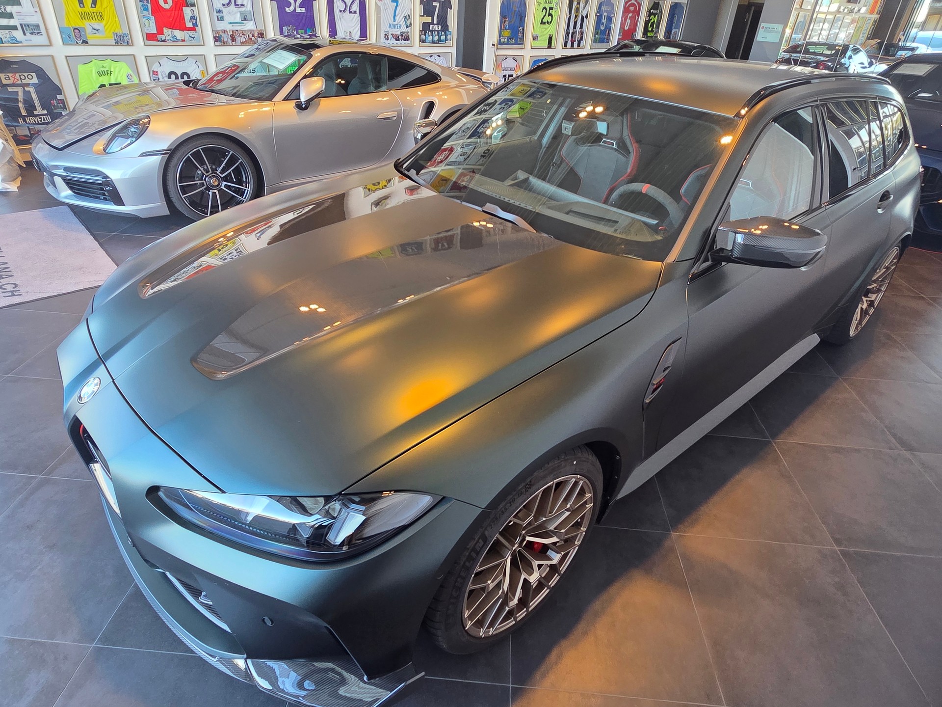BMW M3 CS Touring xDrive-image-2