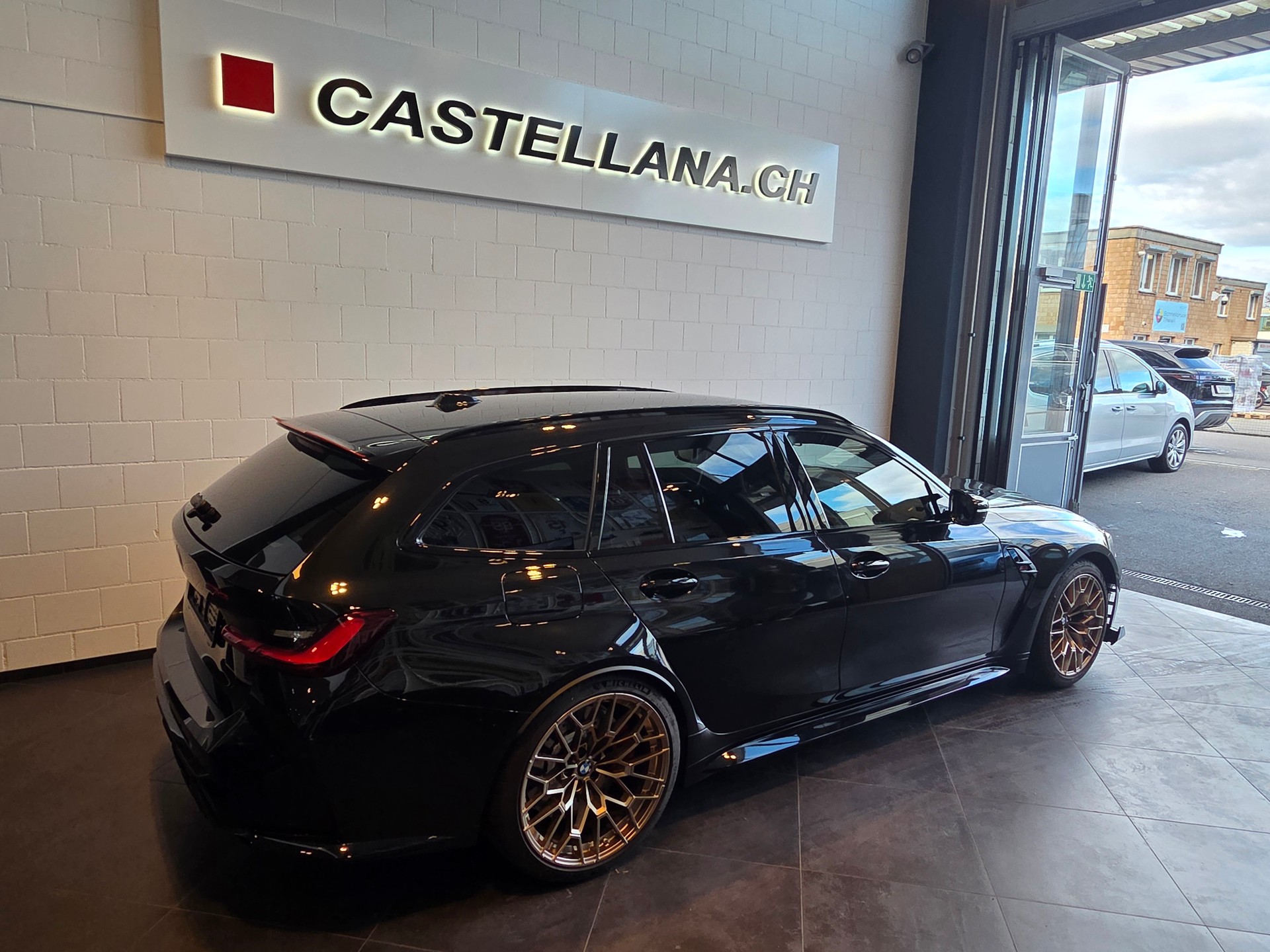 BMW M3 CS Touring xDrive-image-7