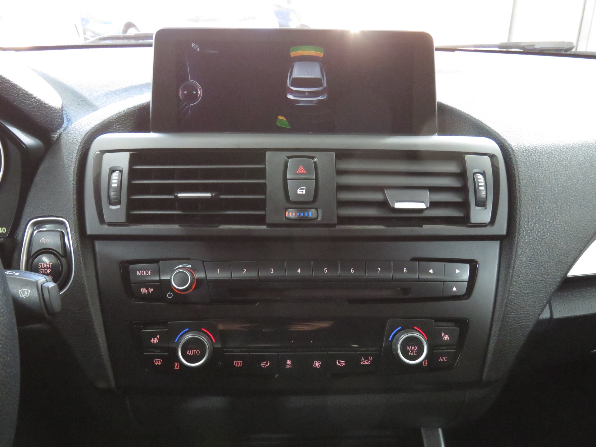 BMW 116i Steptronic (Automat)-image-20