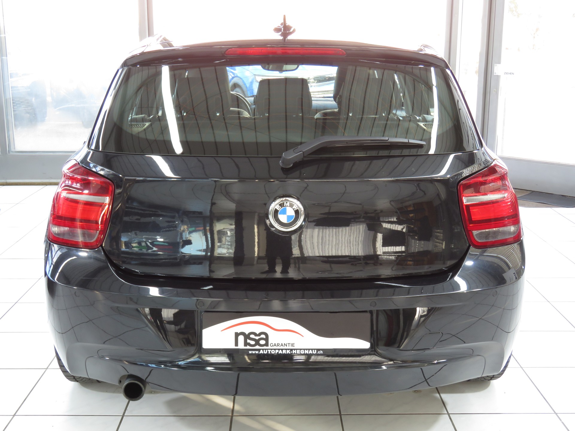 BMW 116i Steptronic (Automat)-image-4
