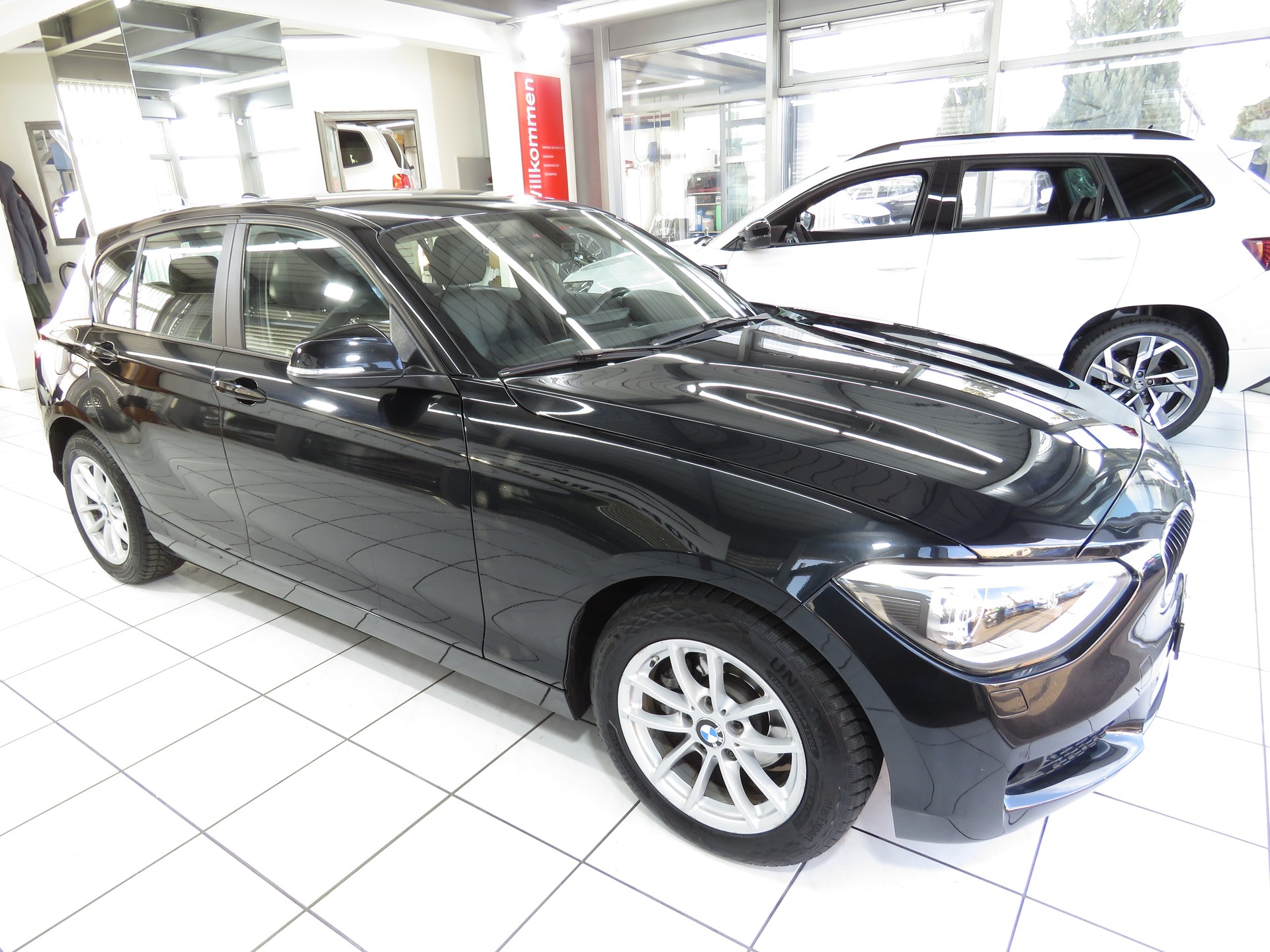 BMW 116i Steptronic (Automat)-image-2