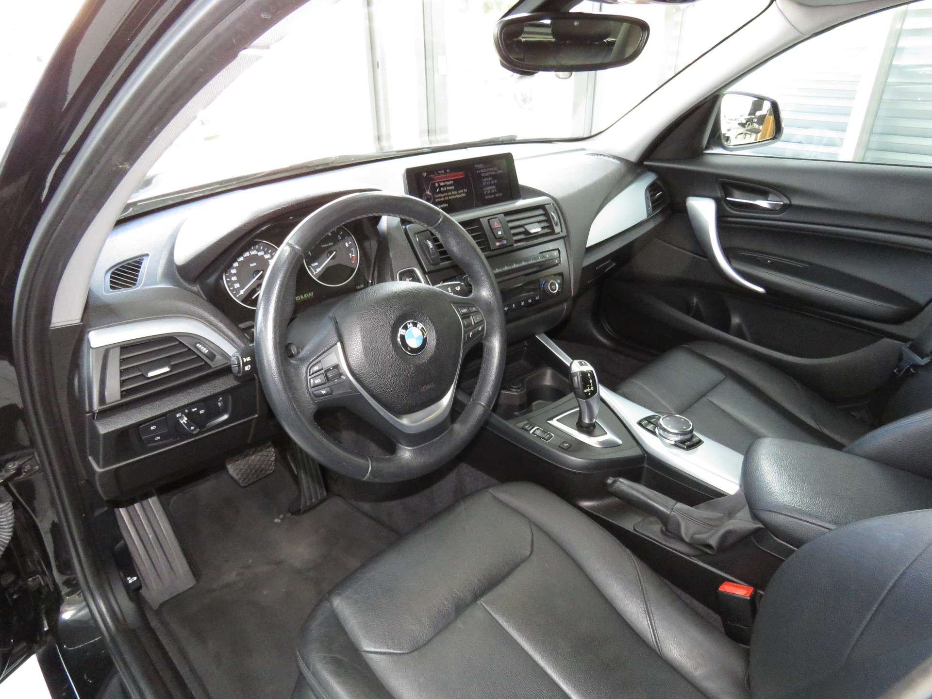 BMW 116i Steptronic (Automat)-image-6
