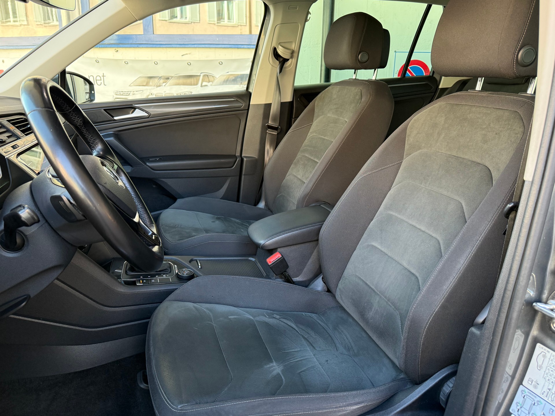 VW Tiguan 2.0TSI Highline 4Motion DSG-image-12
