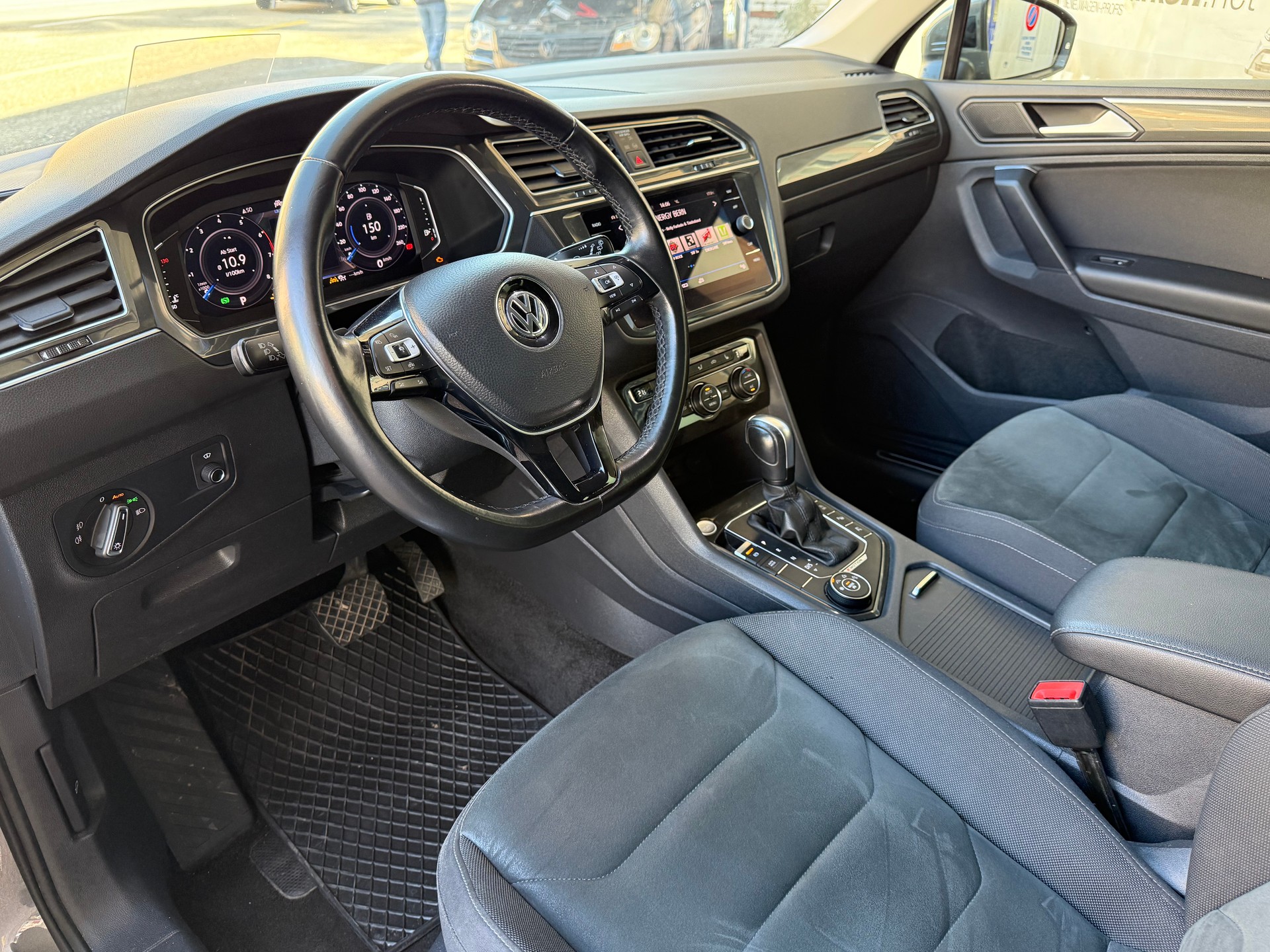 VW Tiguan 2.0TSI Highline 4Motion DSG-image-13