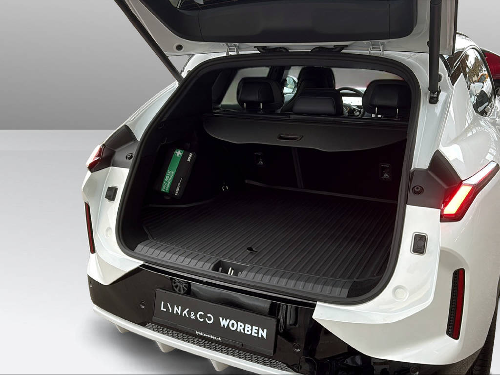 LYNK & CO 08-image-22