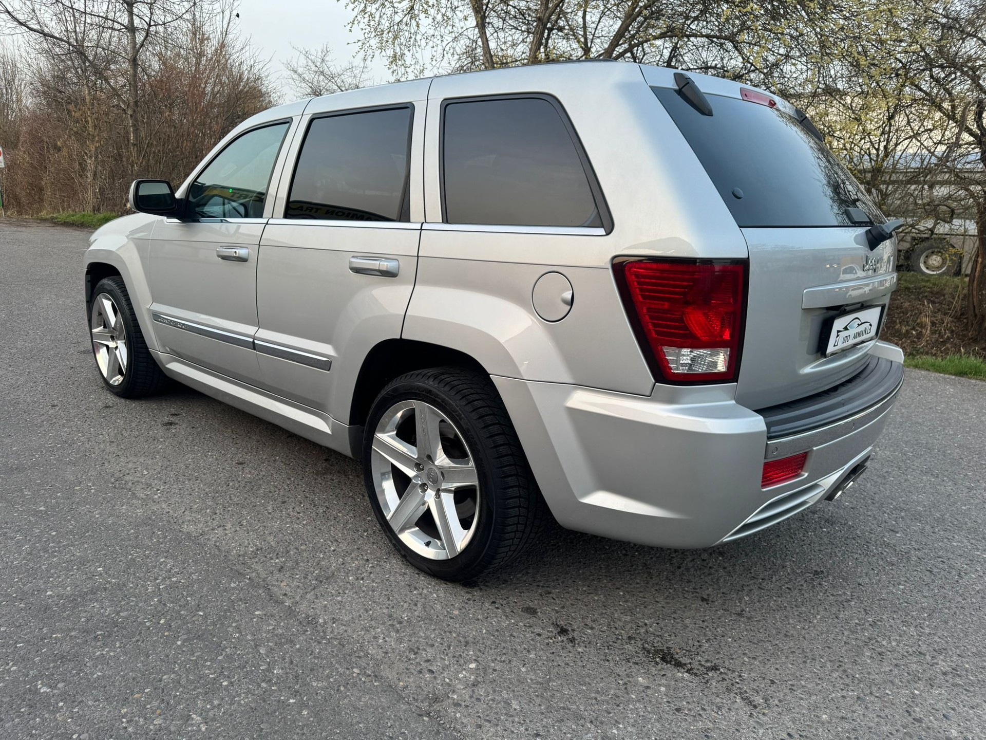 JEEP Grand Cherokee 6.1 SRT8 Automatic-image-4