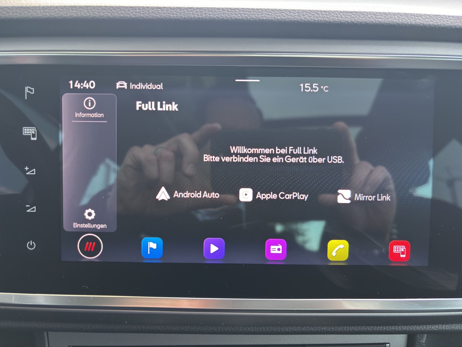 SEAT Ateca 2.0 TSI FR 4Drive DSG mit AHK, Panorama-Schiebe-/Ausstelldach & 360° Kamera-image-25