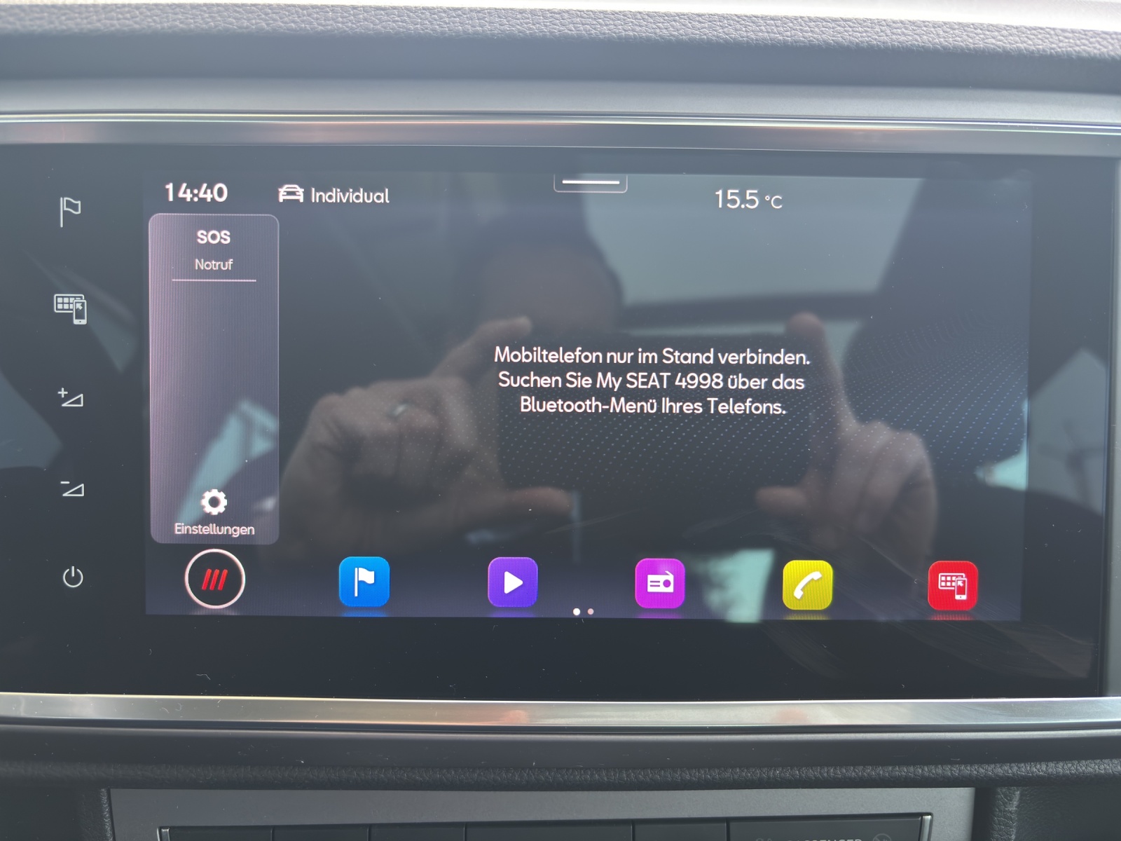 SEAT Ateca 2.0 TSI FR 4Drive DSG mit AHK, Panorama-Schiebe-/Ausstelldach & 360° Kamera-image-23